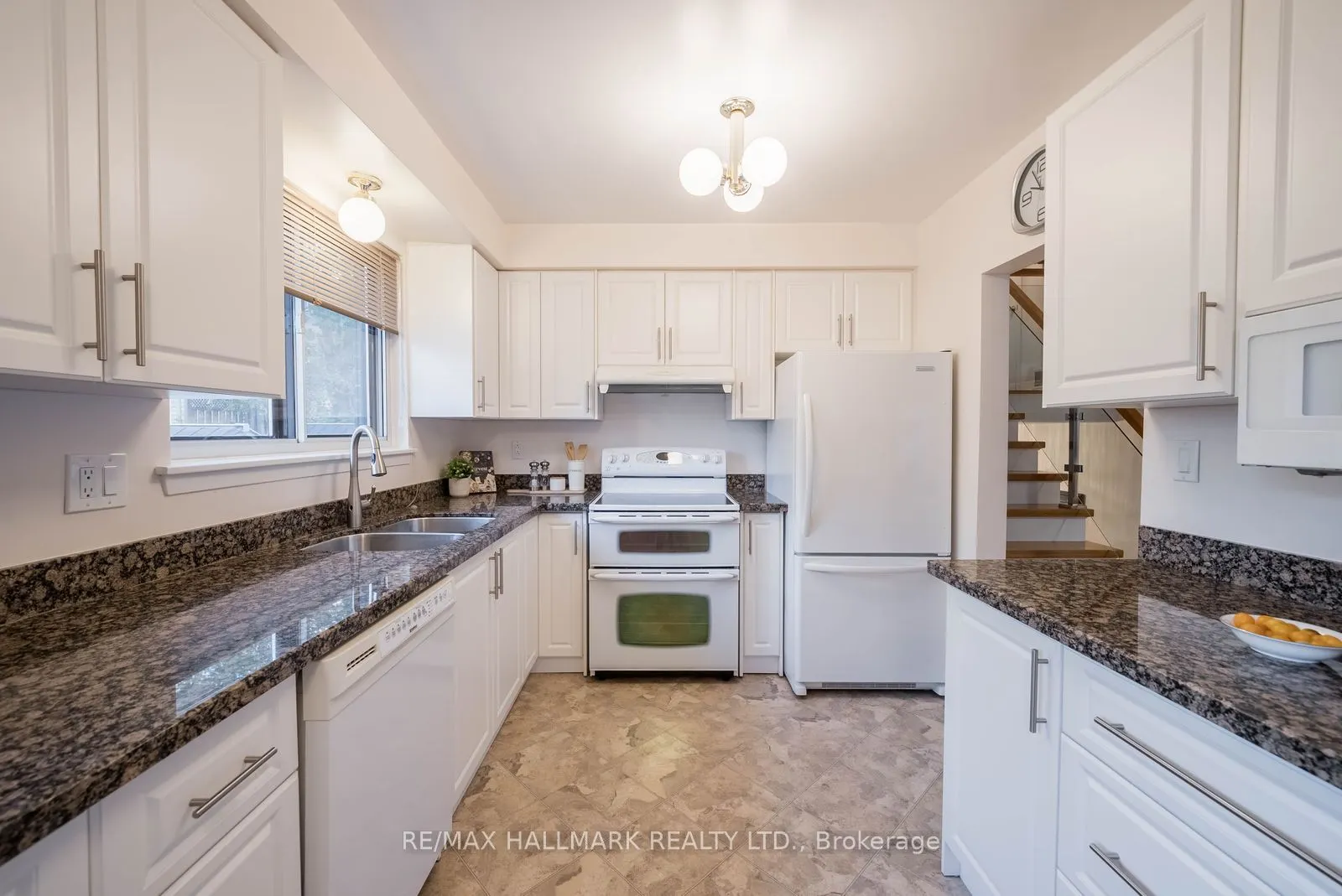 27 Pinebrook Avenue