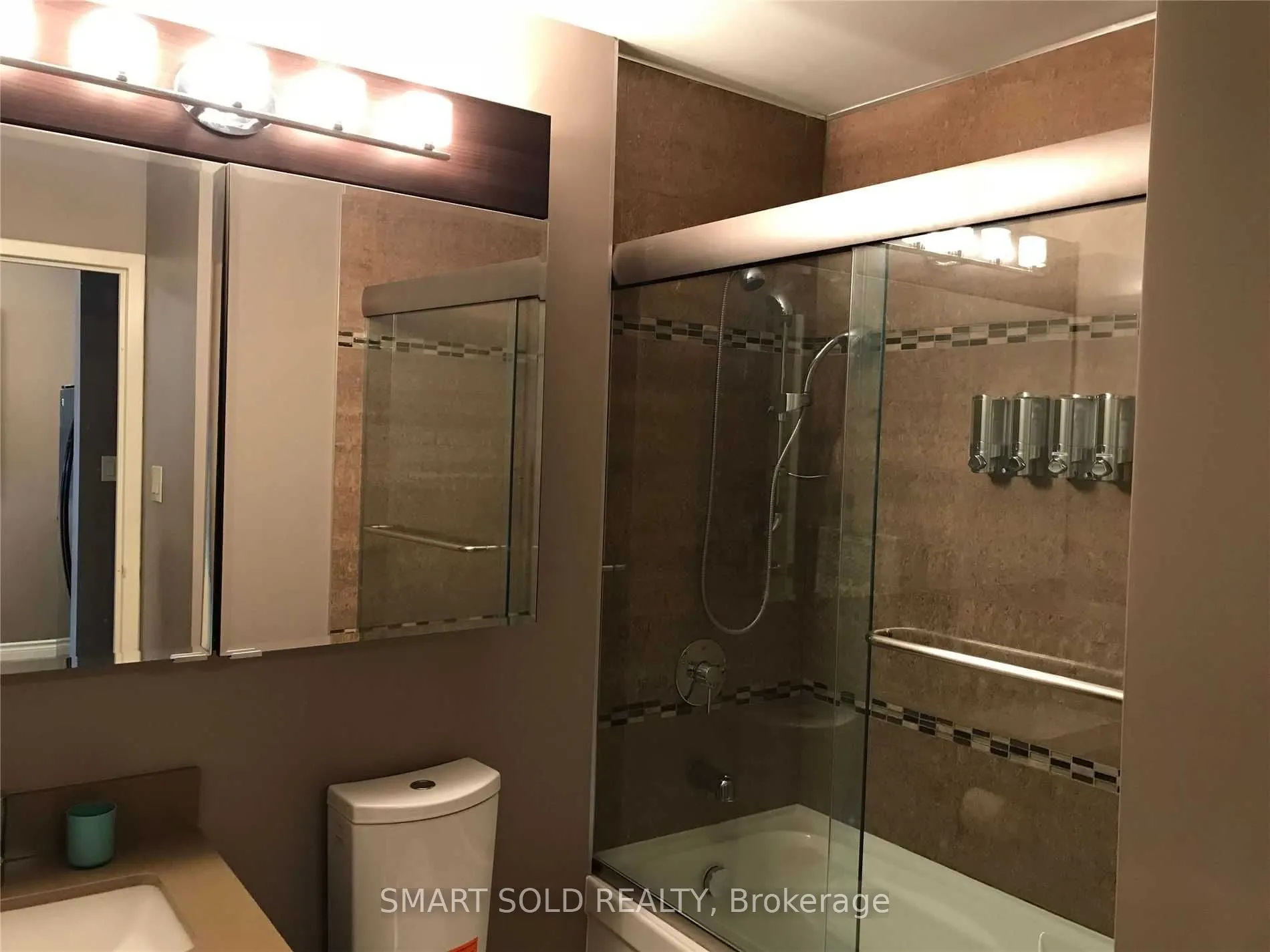 10 Yonge Street #3410