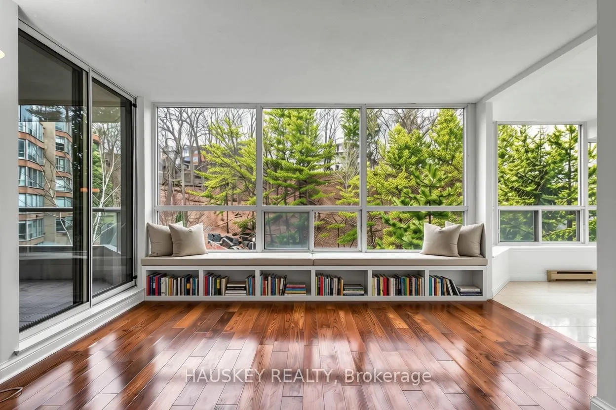 3800 Yonge Street #402