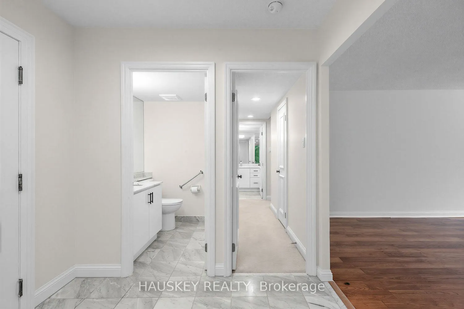 3800 Yonge Street #402