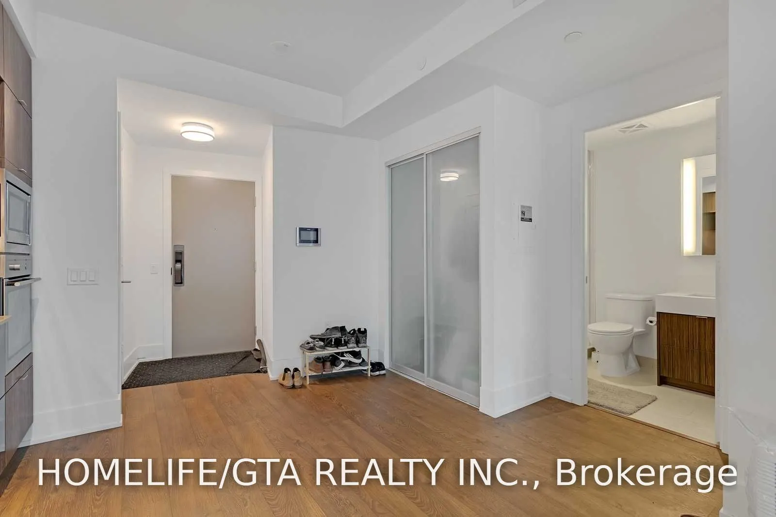 10 York Street #3202