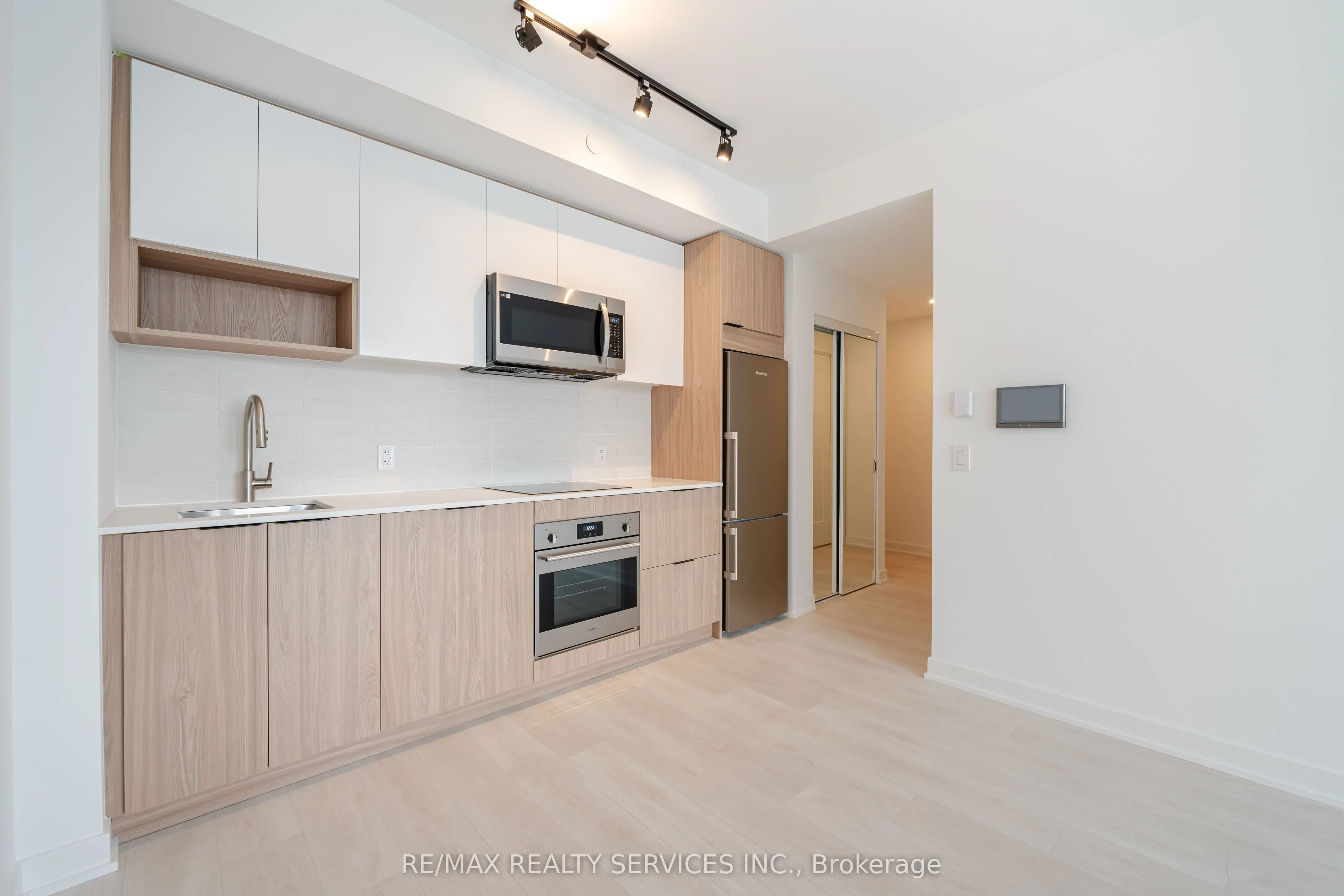 5 Defries Street #2208