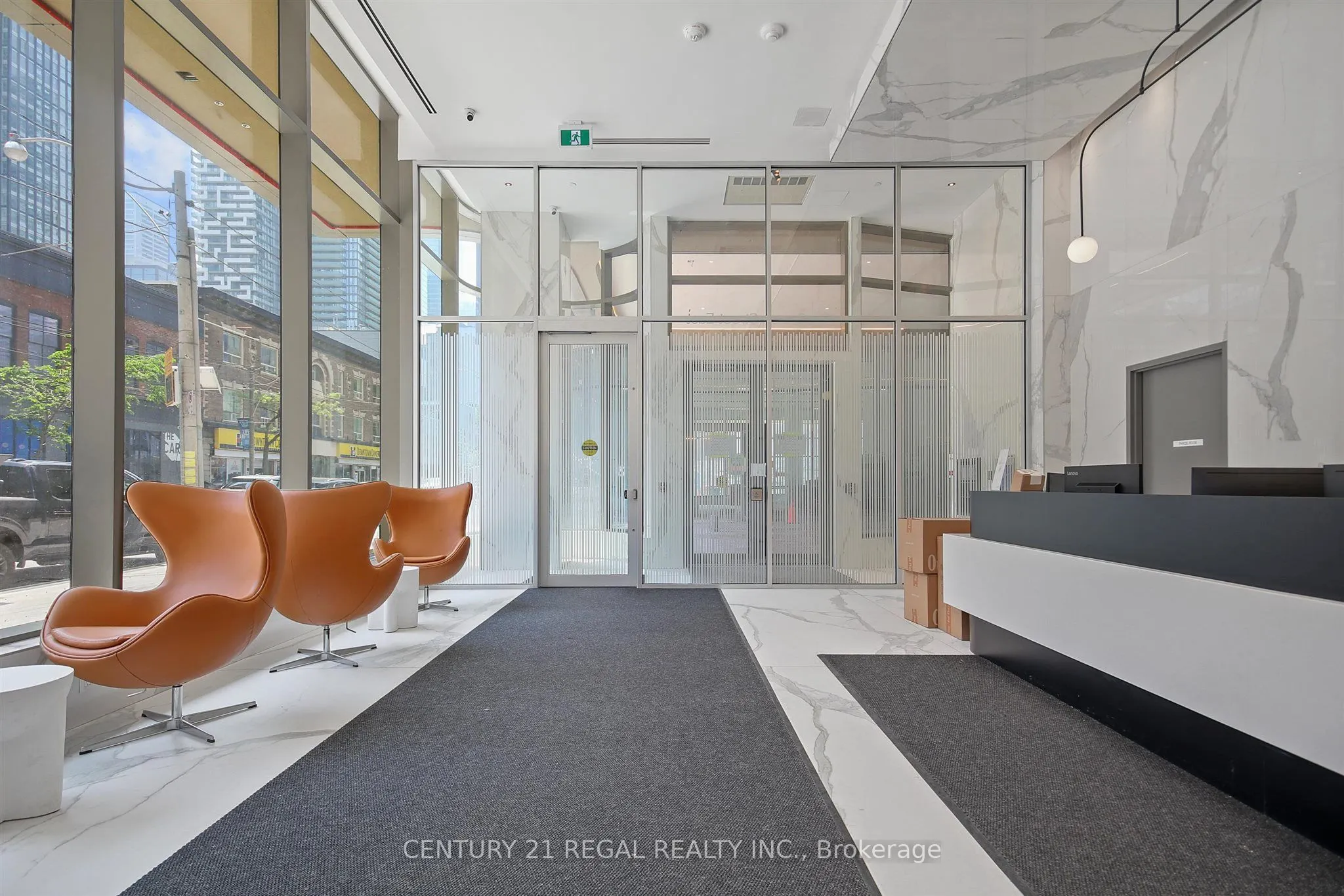 88 Queen Street E #1915
