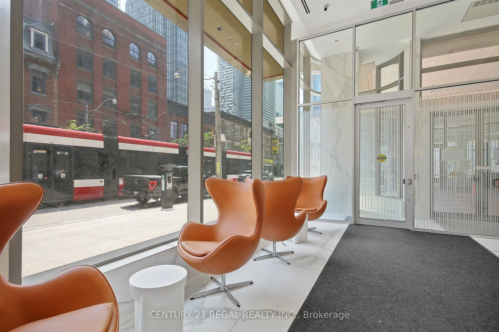 88 Queen Street E #1915