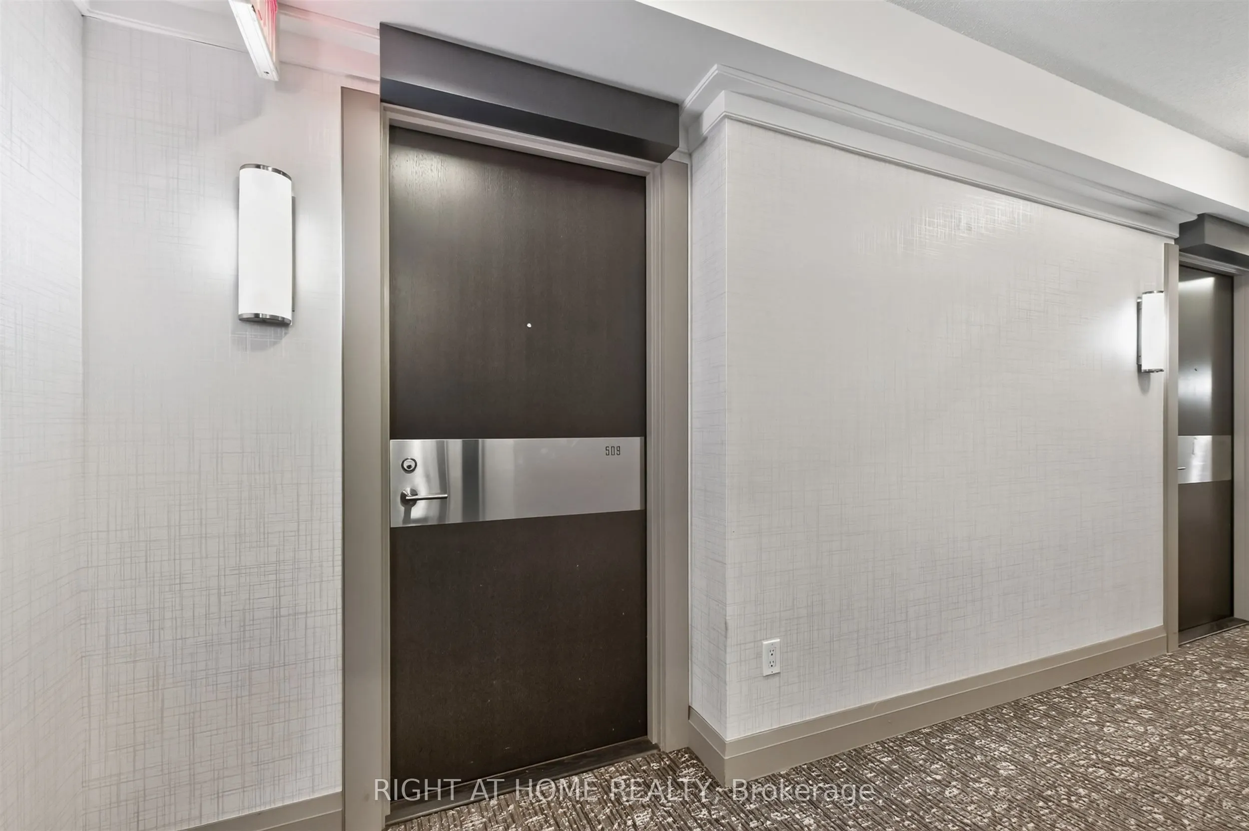 18 Graydon Hall Drive #509
