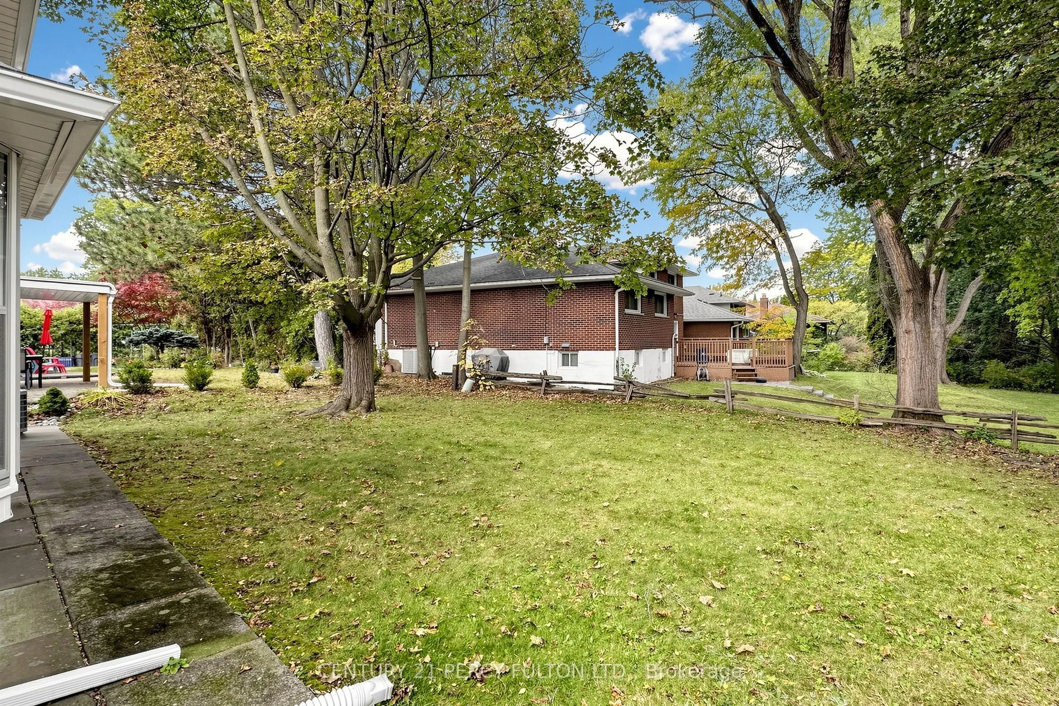 20 Zircon Court