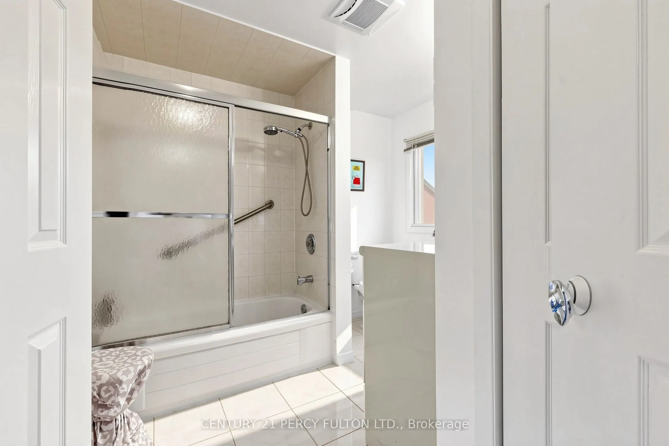 20 Zircon Court