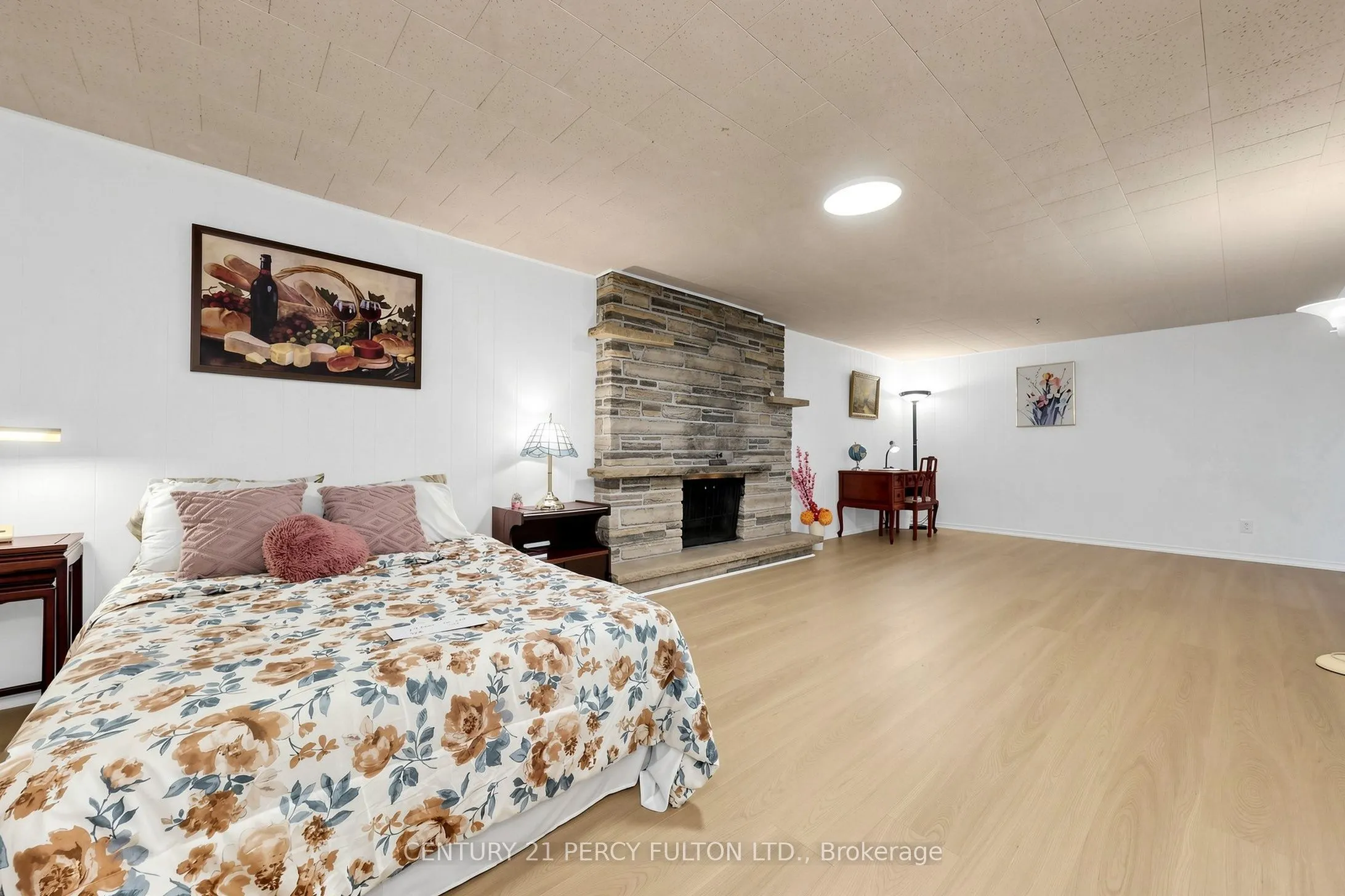 20 Zircon Court