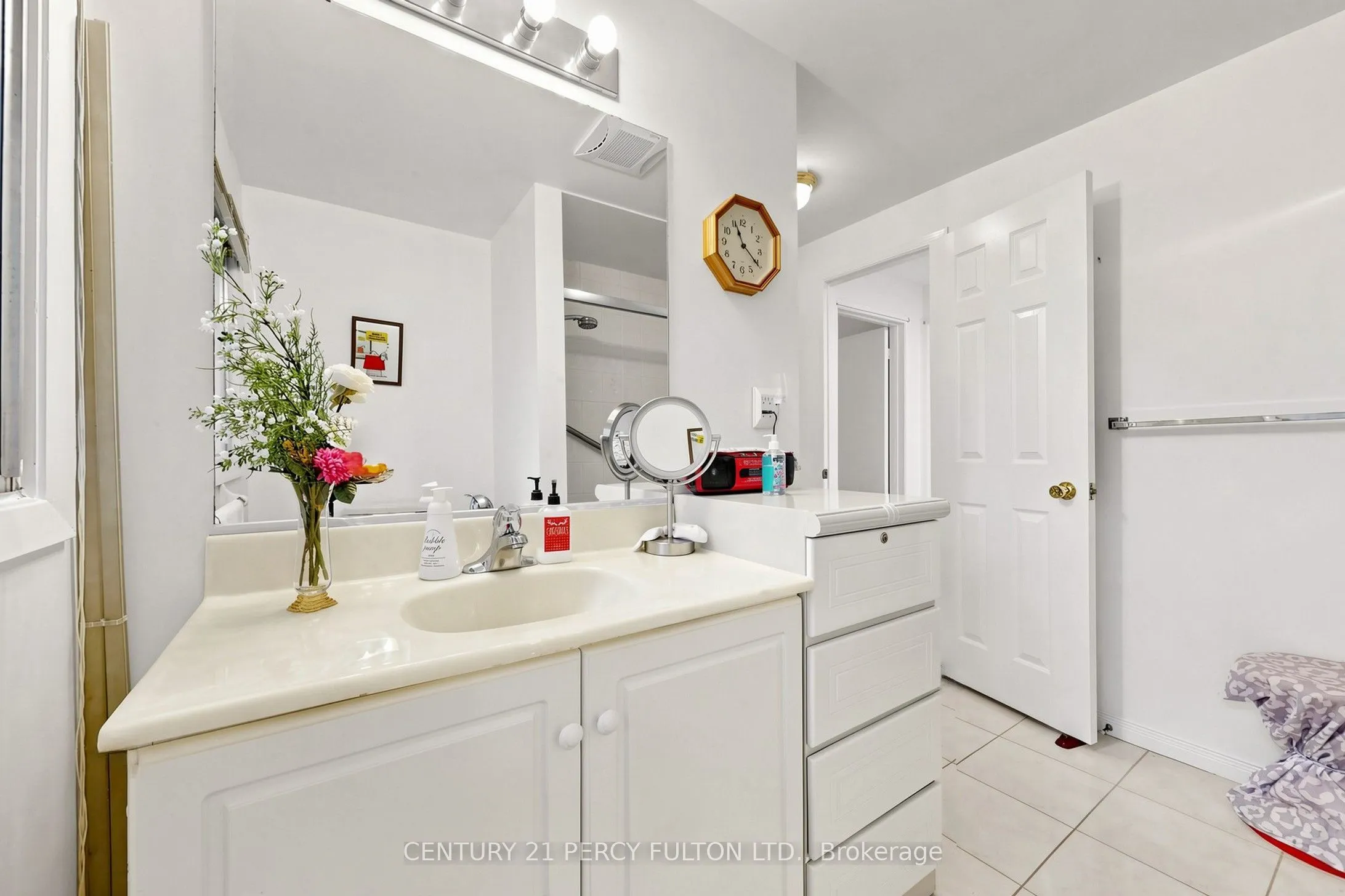 20 Zircon Court