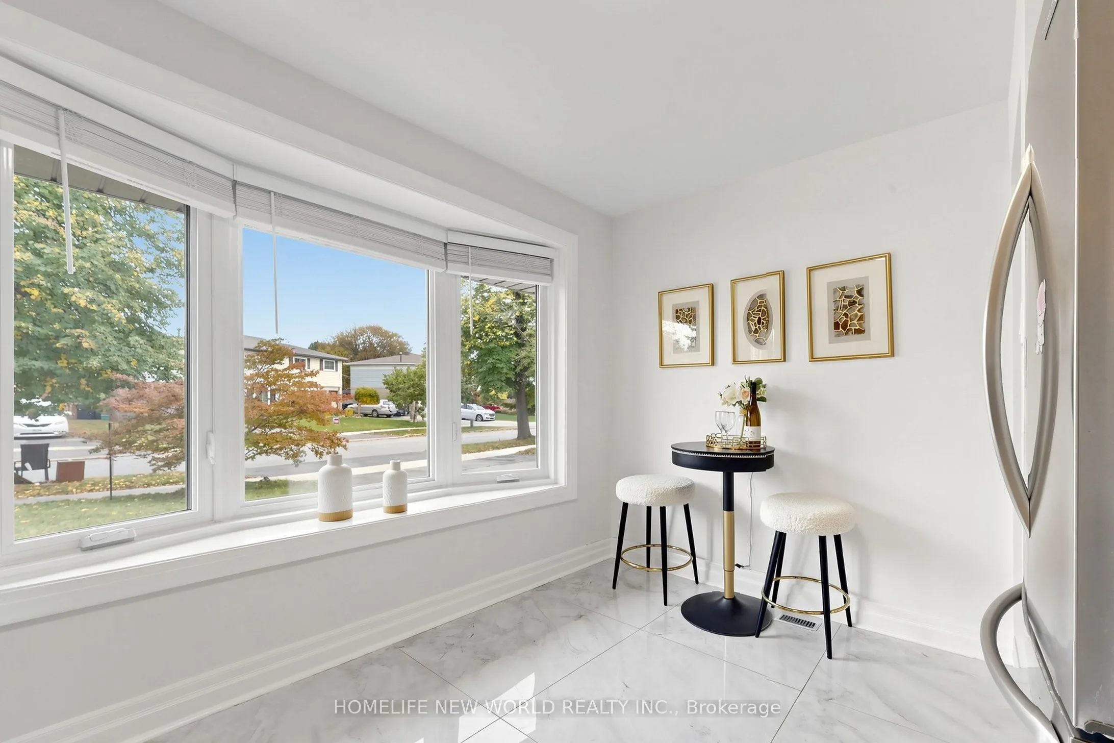 227 Hollyberry Trail