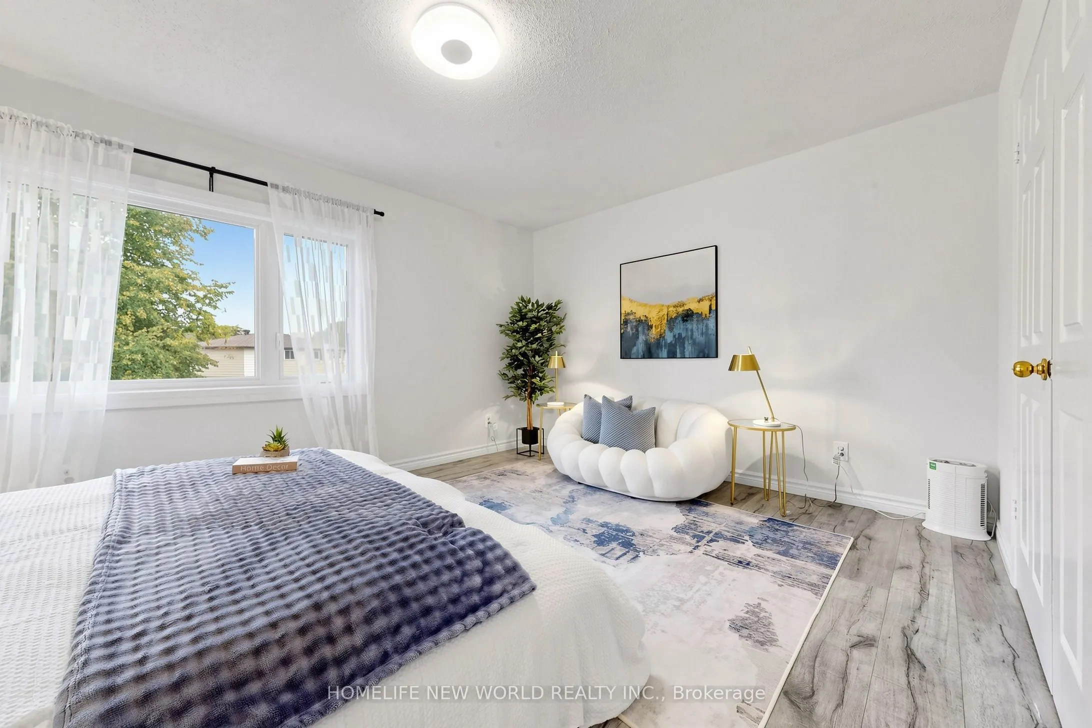 227 Hollyberry Trail