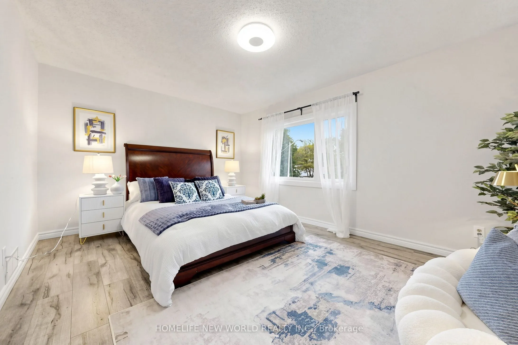 227 Hollyberry Trail