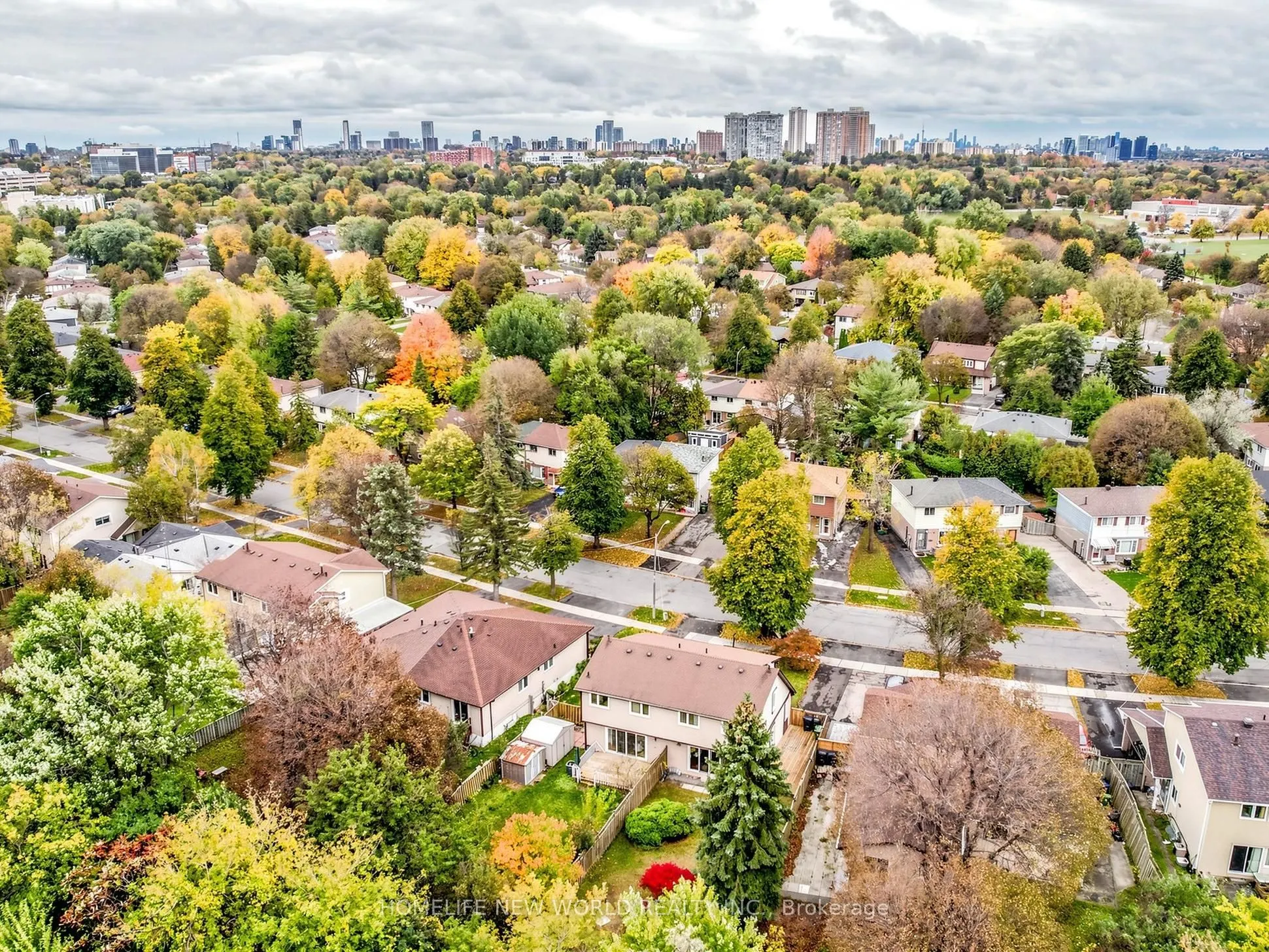 227 Hollyberry Trail