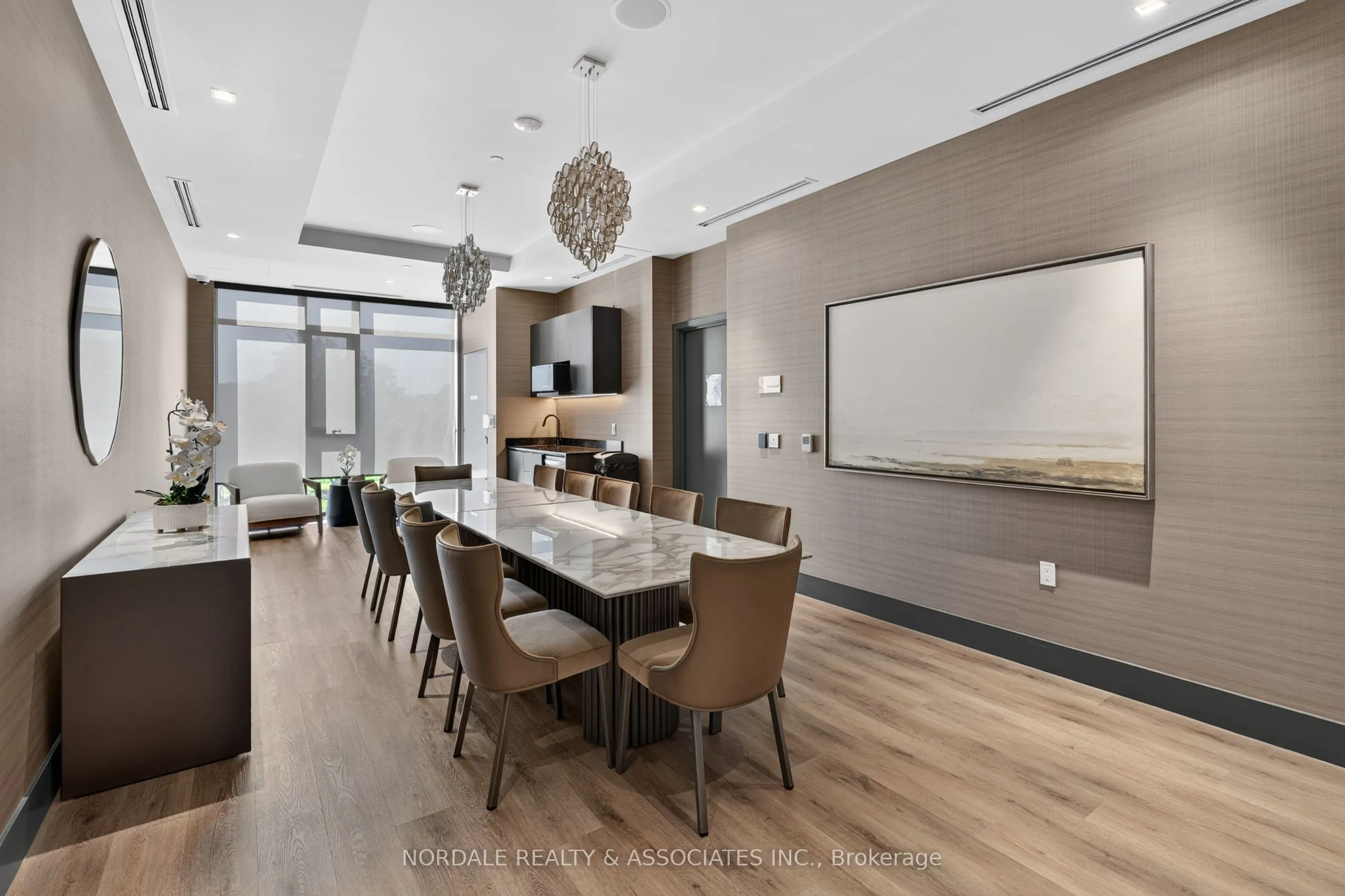 5858 Yonge Street #TH08