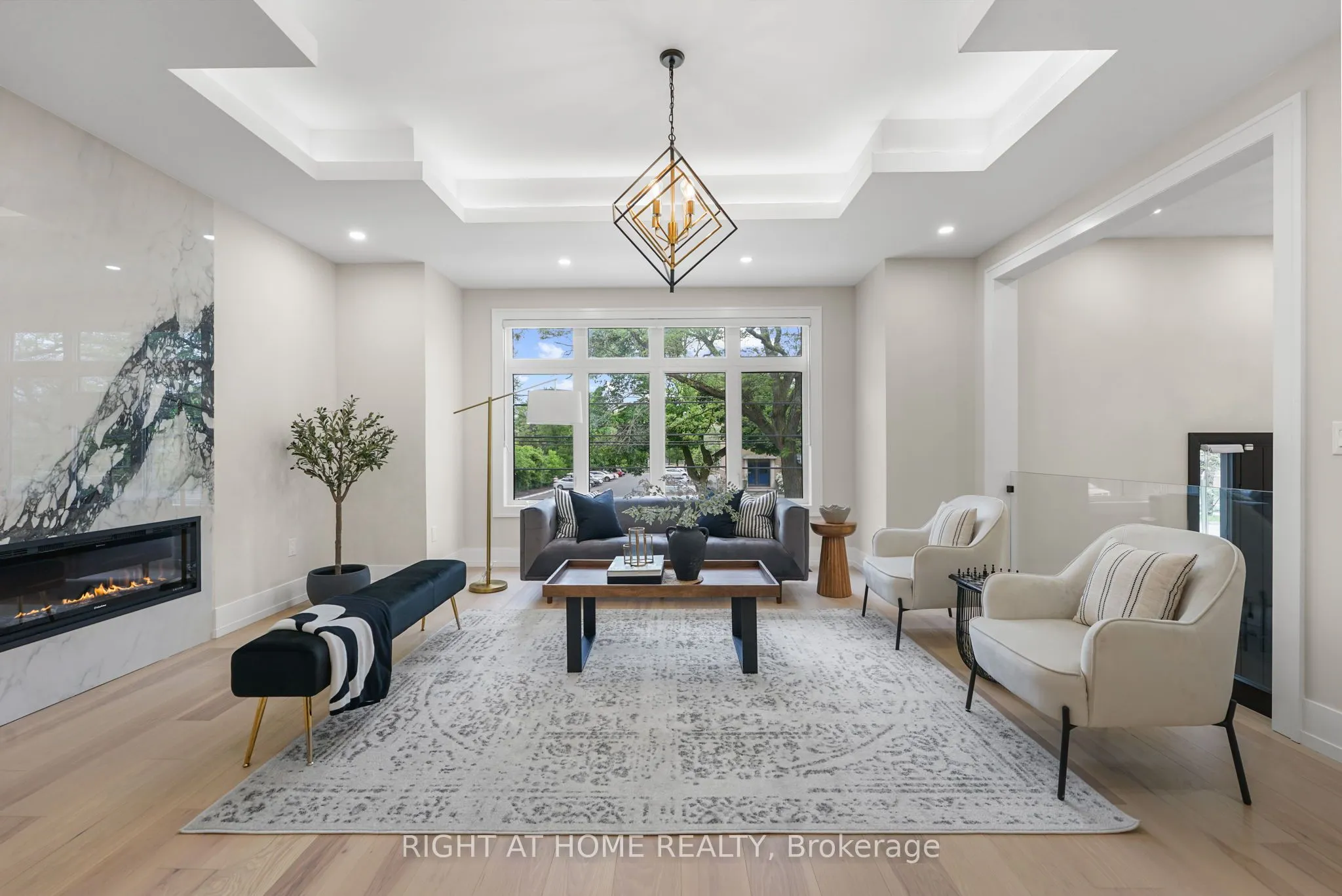 262 Senlac Road