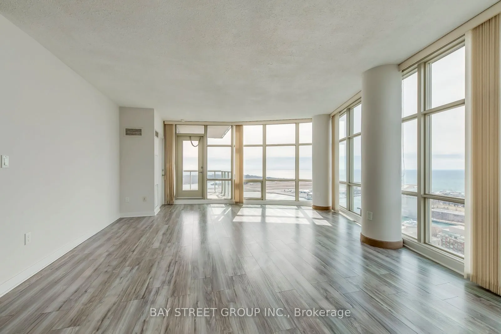 35 Mariner Terrace #3912