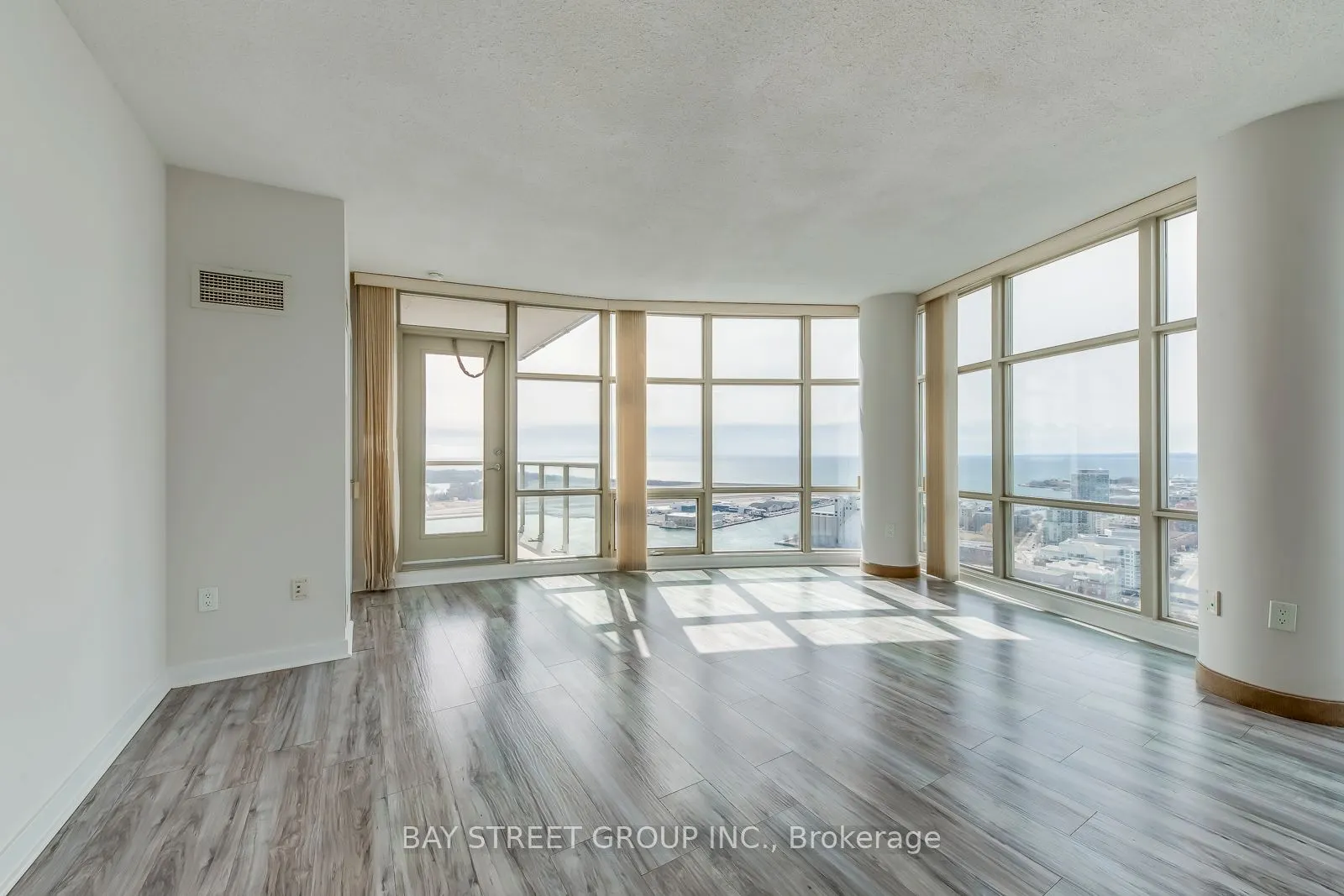 35 Mariner Terrace #3912