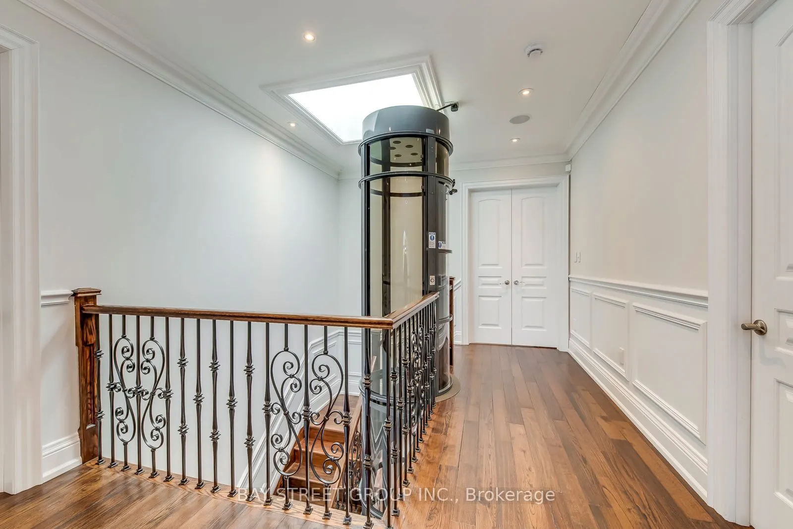 39 Foxwarren Drive