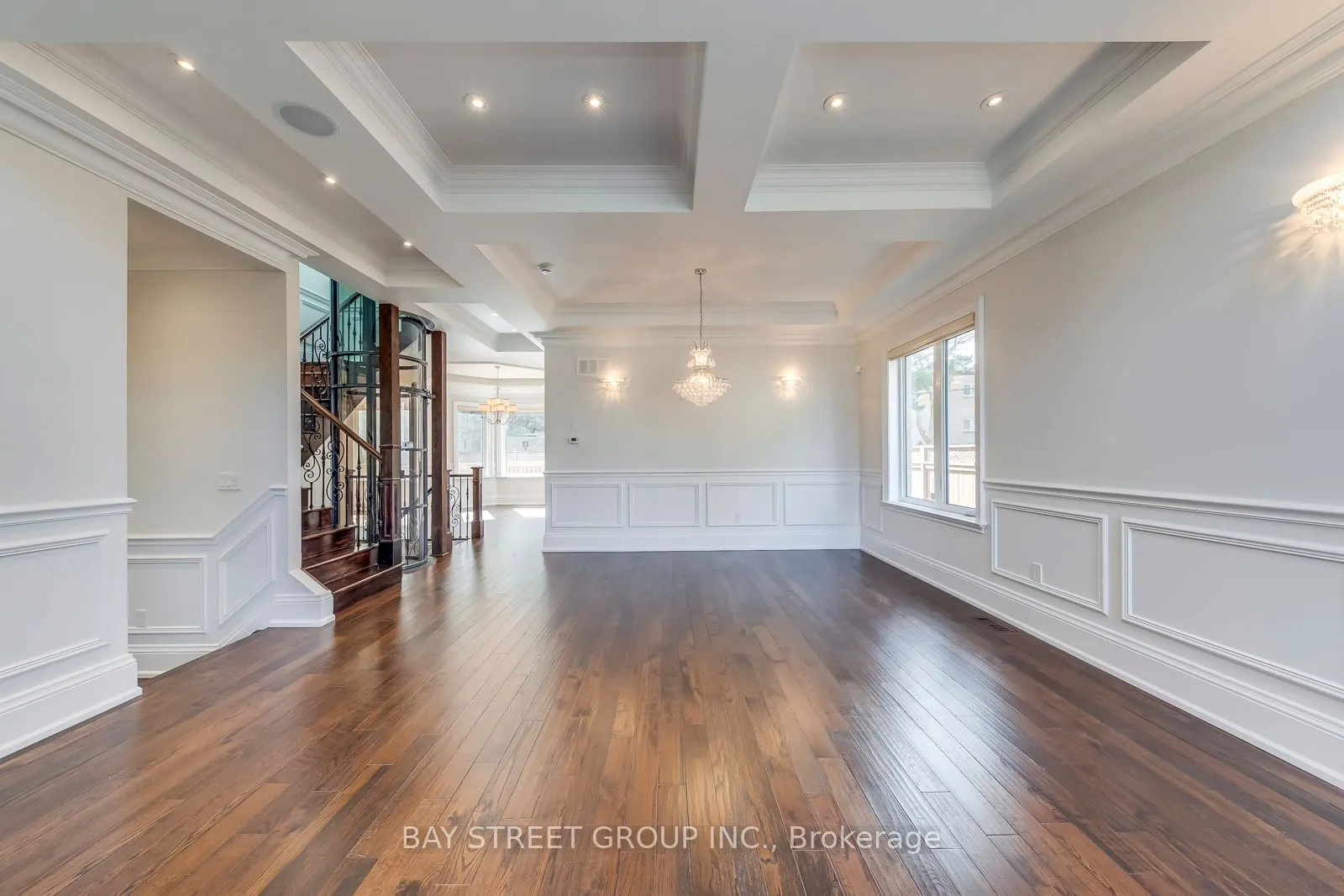 39 Foxwarren Drive