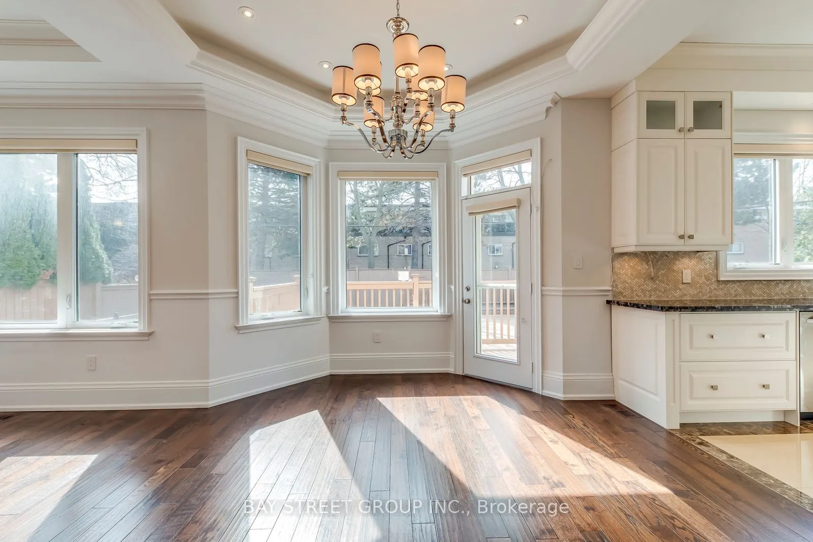 39 Foxwarren Drive