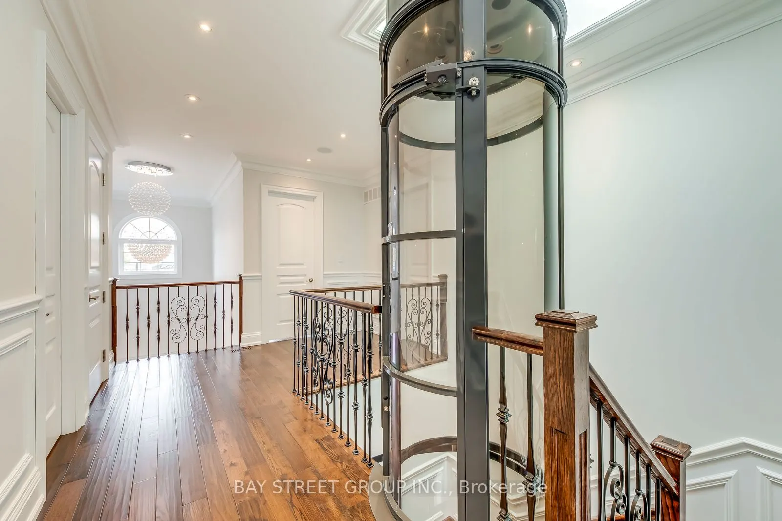 39 Foxwarren Drive