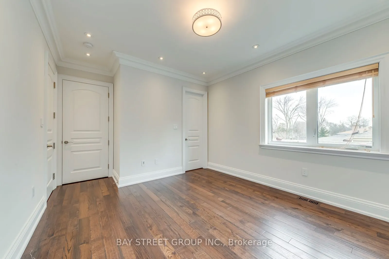 39 Foxwarren Drive