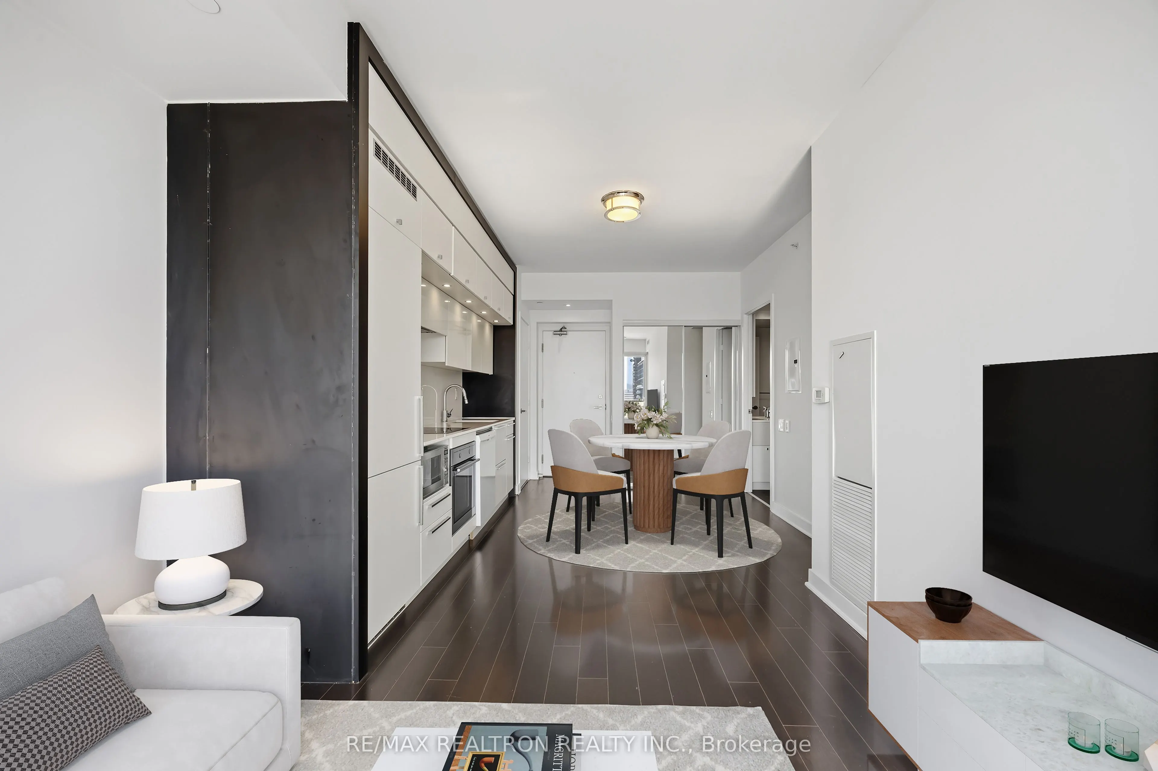 15 Grenville Street #4102