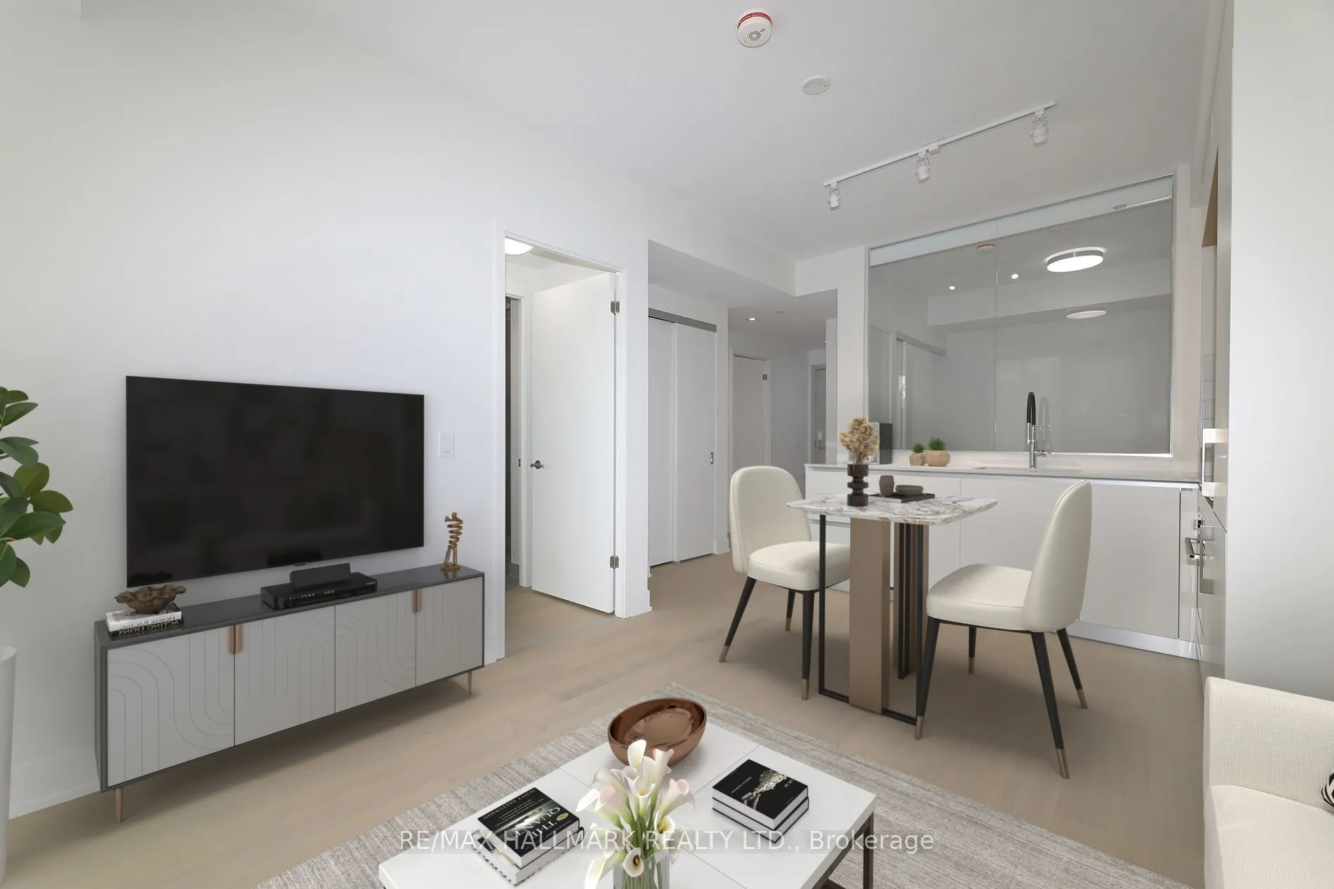 322 Dupont Street #306