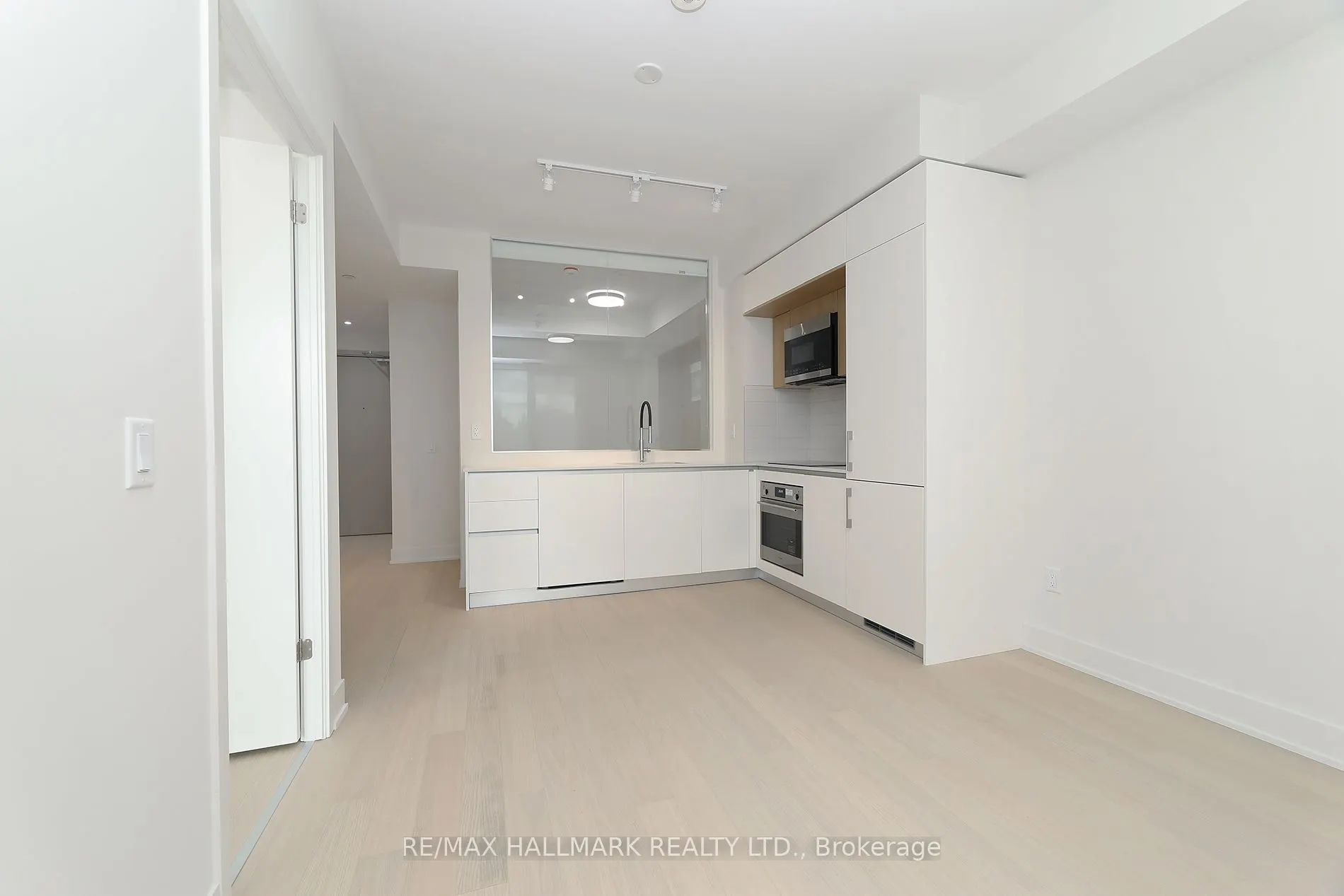 322 Dupont Street #306