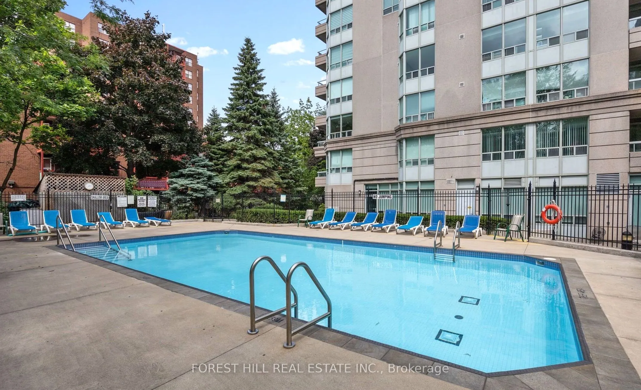 2 Covington Road #401