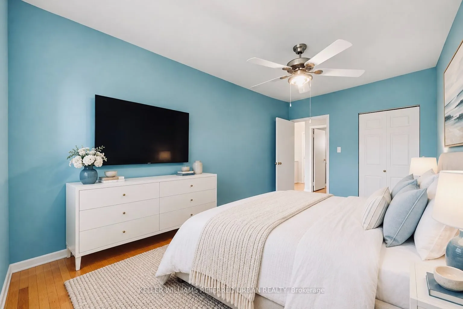 25 Esterbrooke Avenue #102