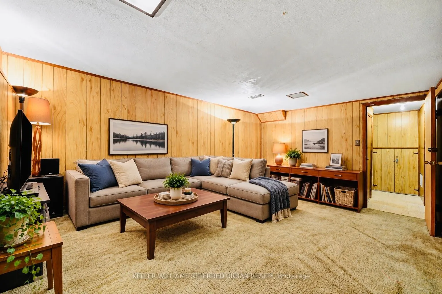 25 Esterbrooke Avenue #102
