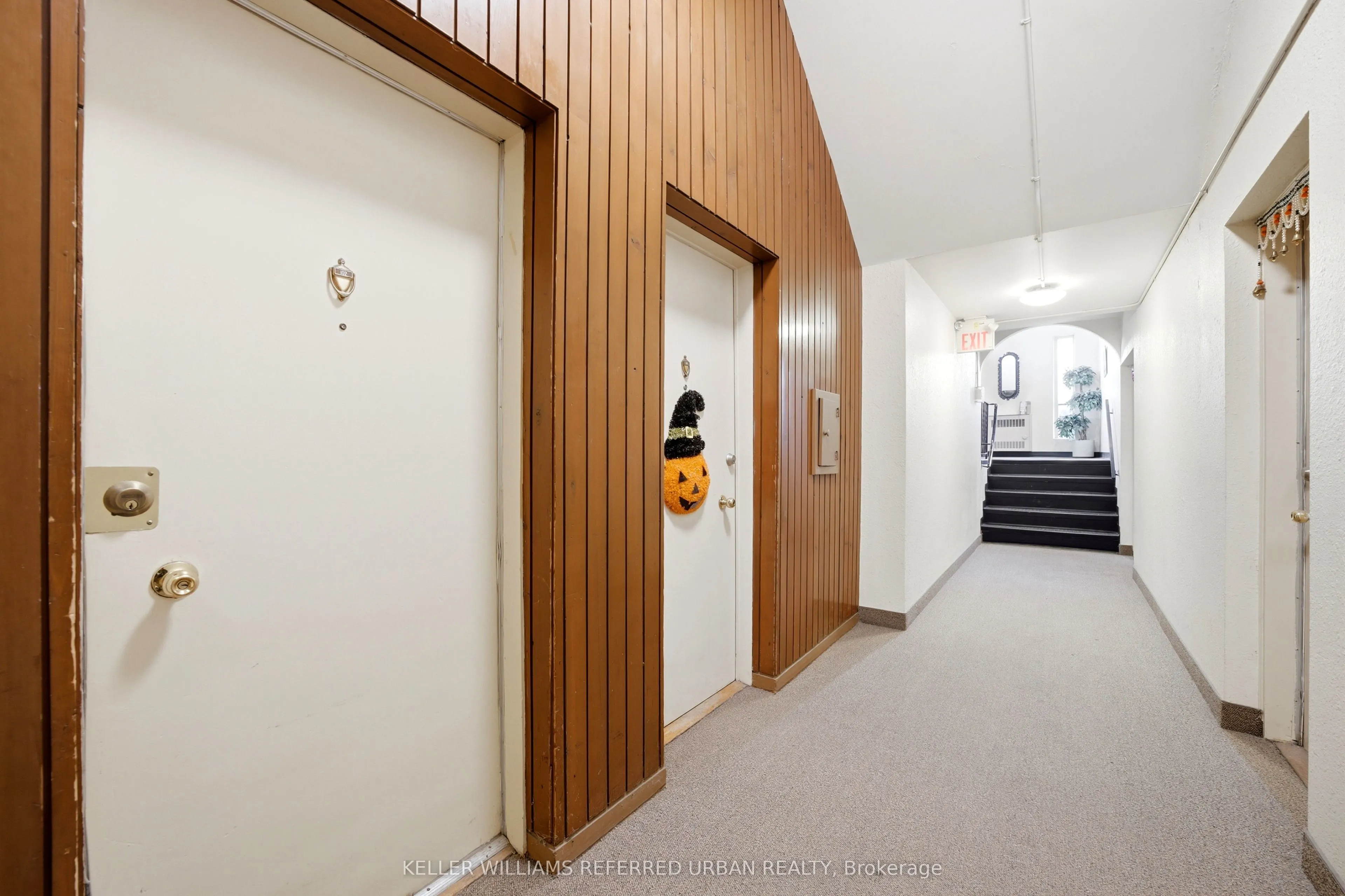 25 Esterbrooke Avenue #102