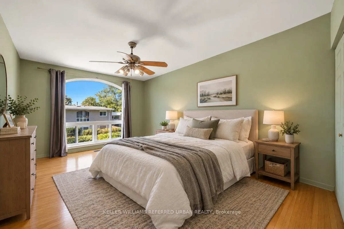 25 Esterbrooke Avenue #102