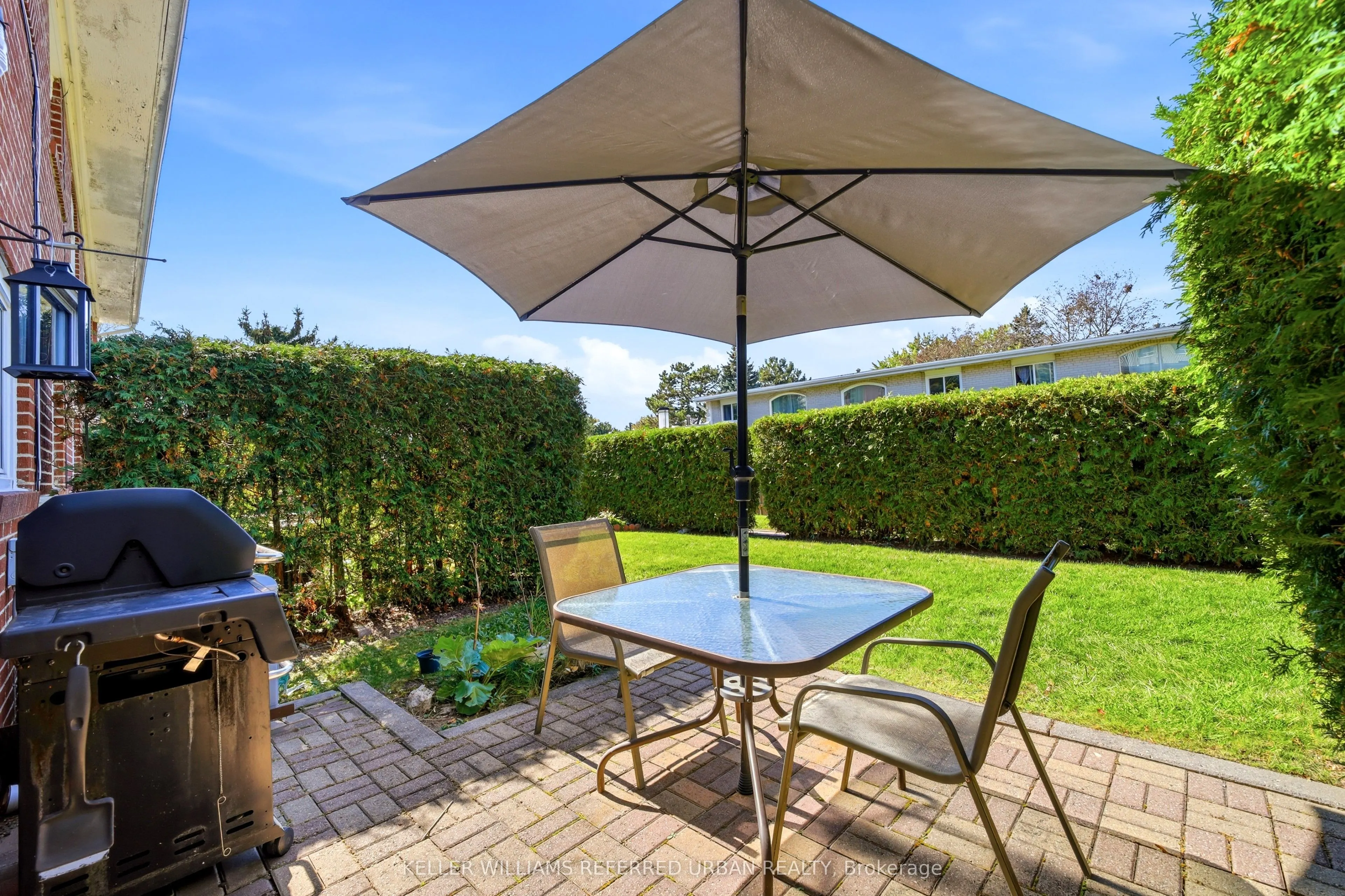 25 Esterbrooke Avenue #102