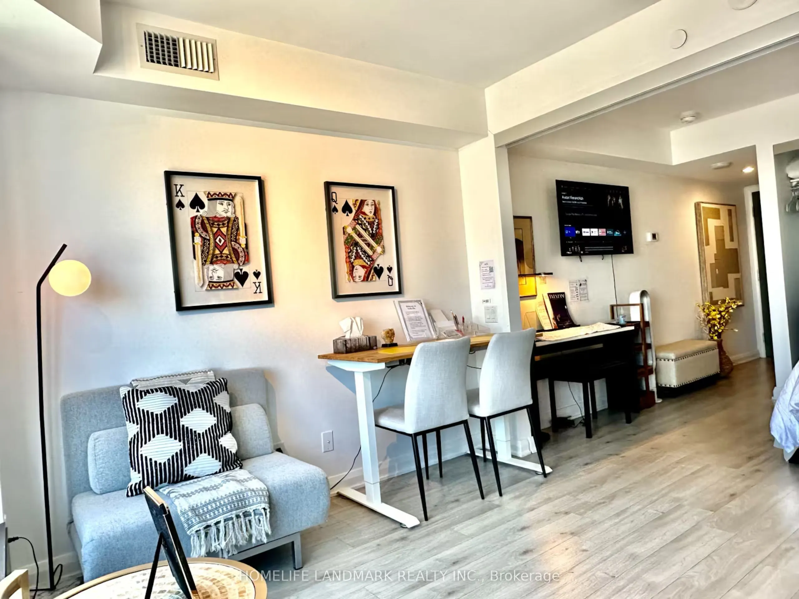 155 YORKVILLE Avenue #2206