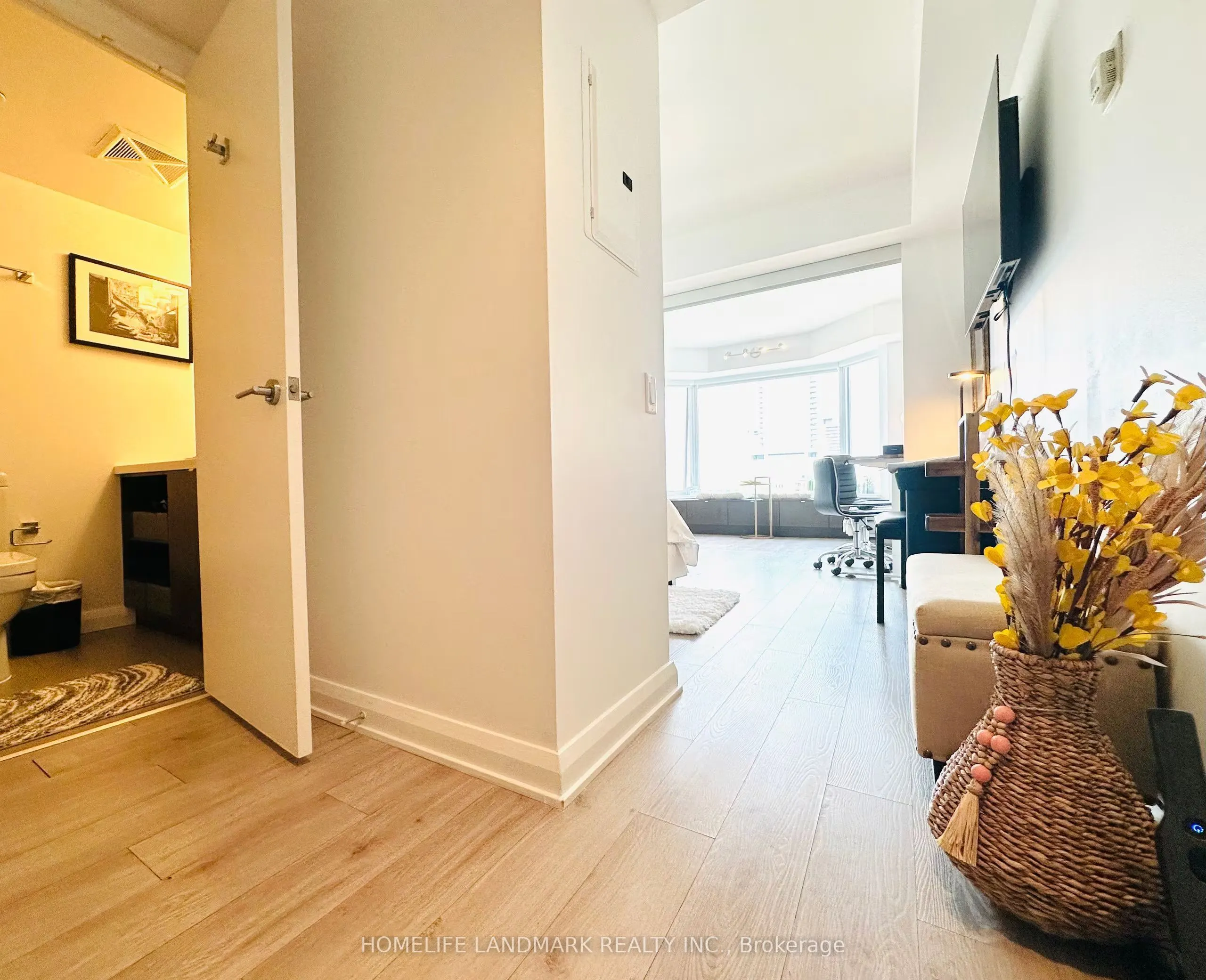 155 YORKVILLE Avenue #2206