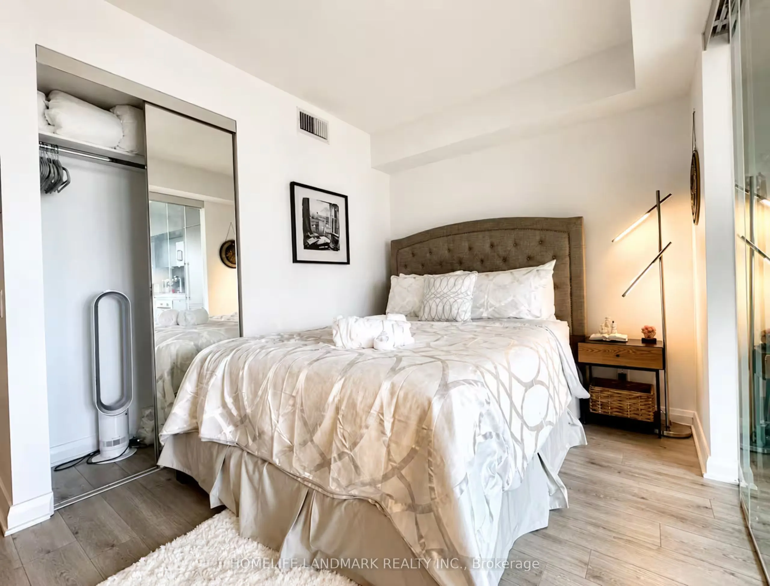 155 YORKVILLE Avenue #2206