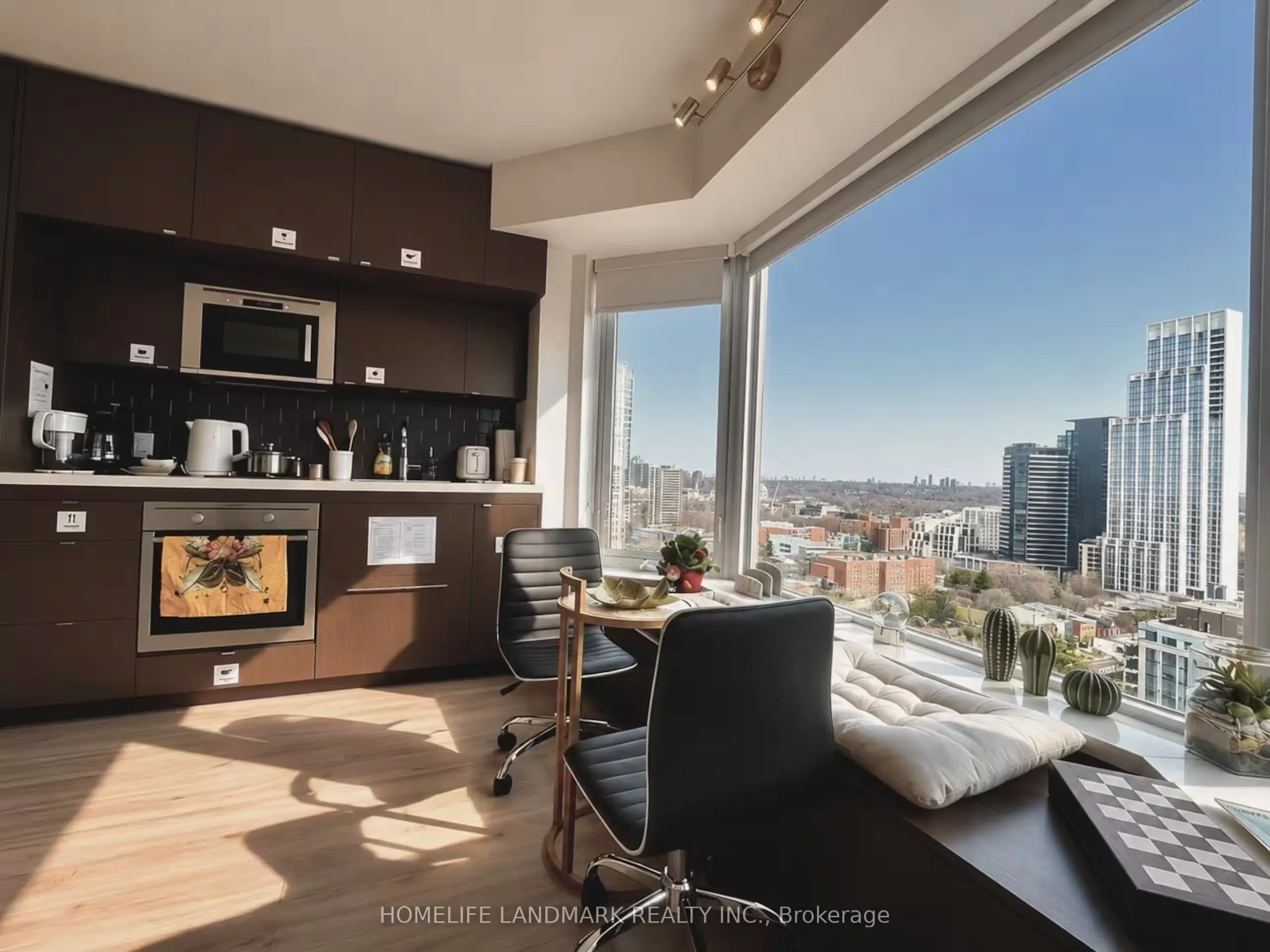 155 YORKVILLE Avenue #2206