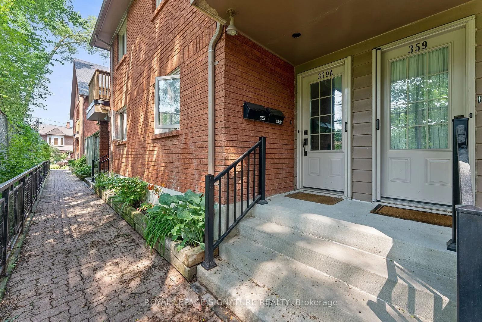 359 Albany Avenue #2