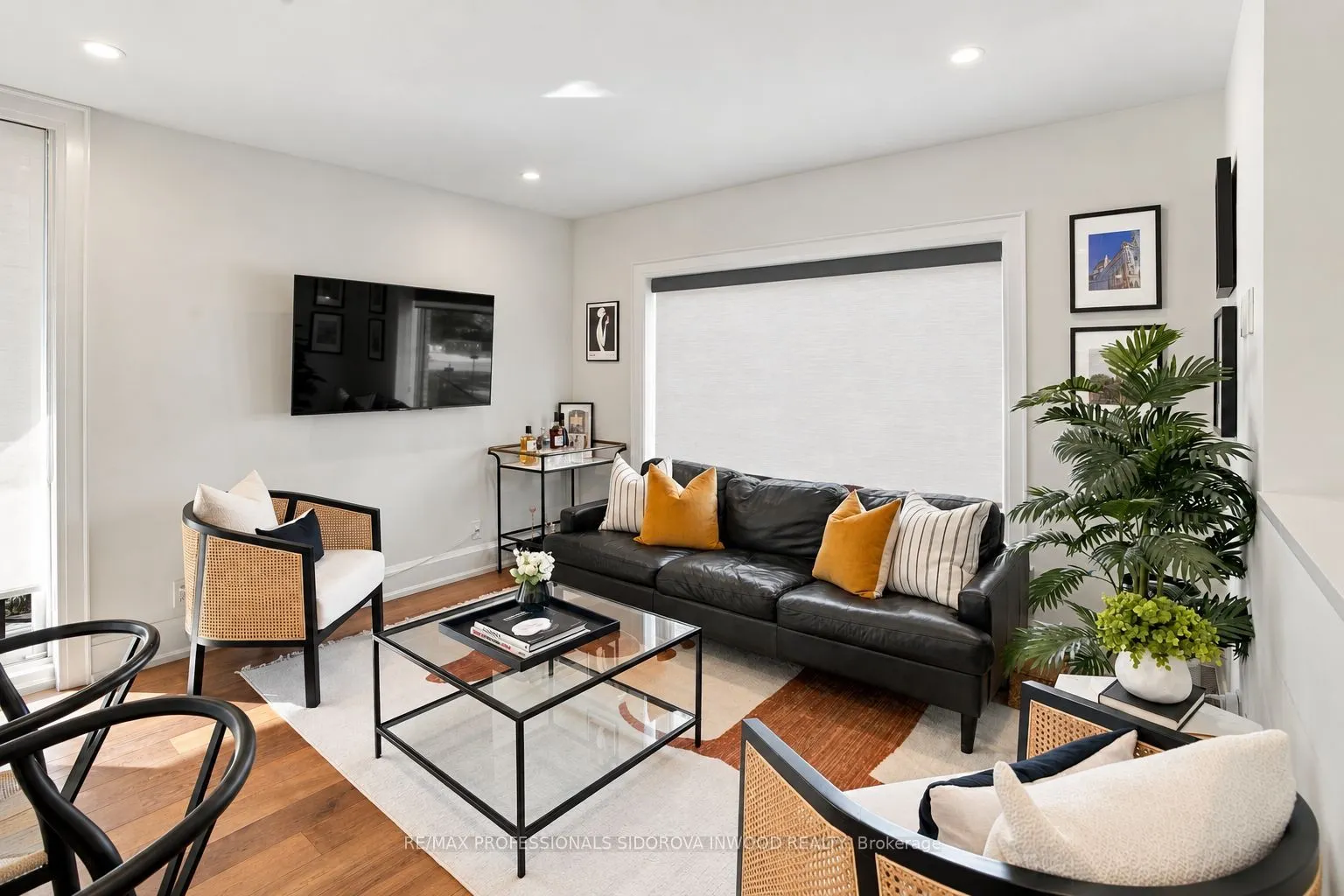 1657 Bathurst Street #2A