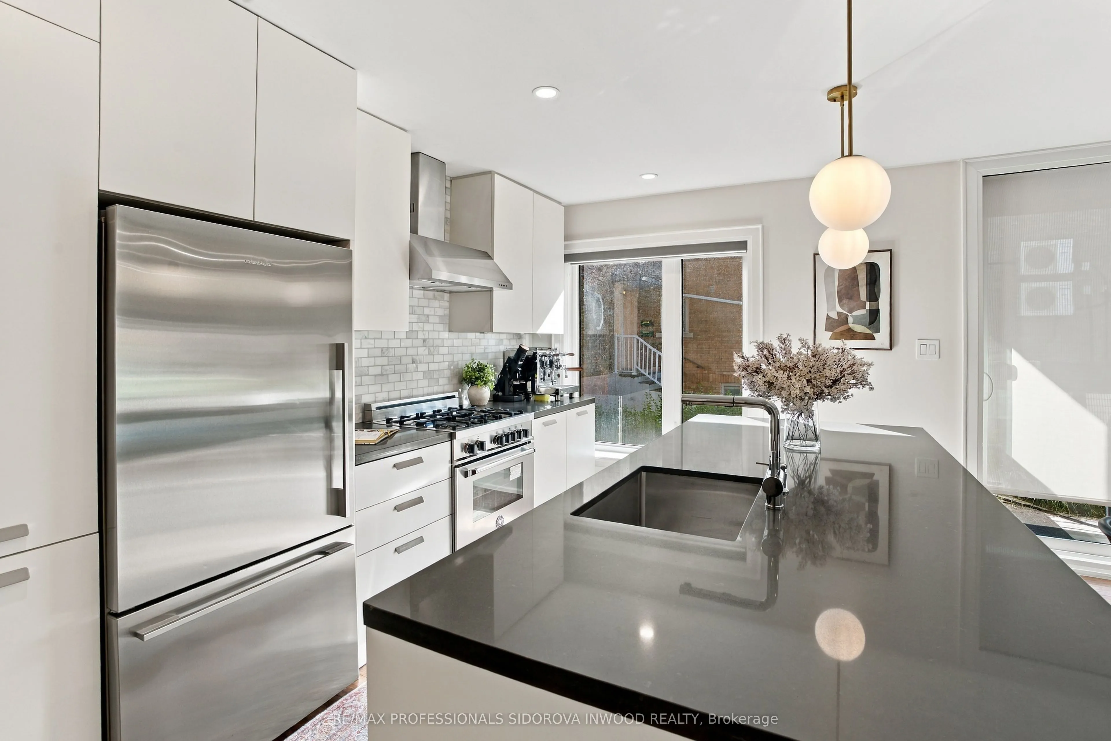 1657 Bathurst Street #2A