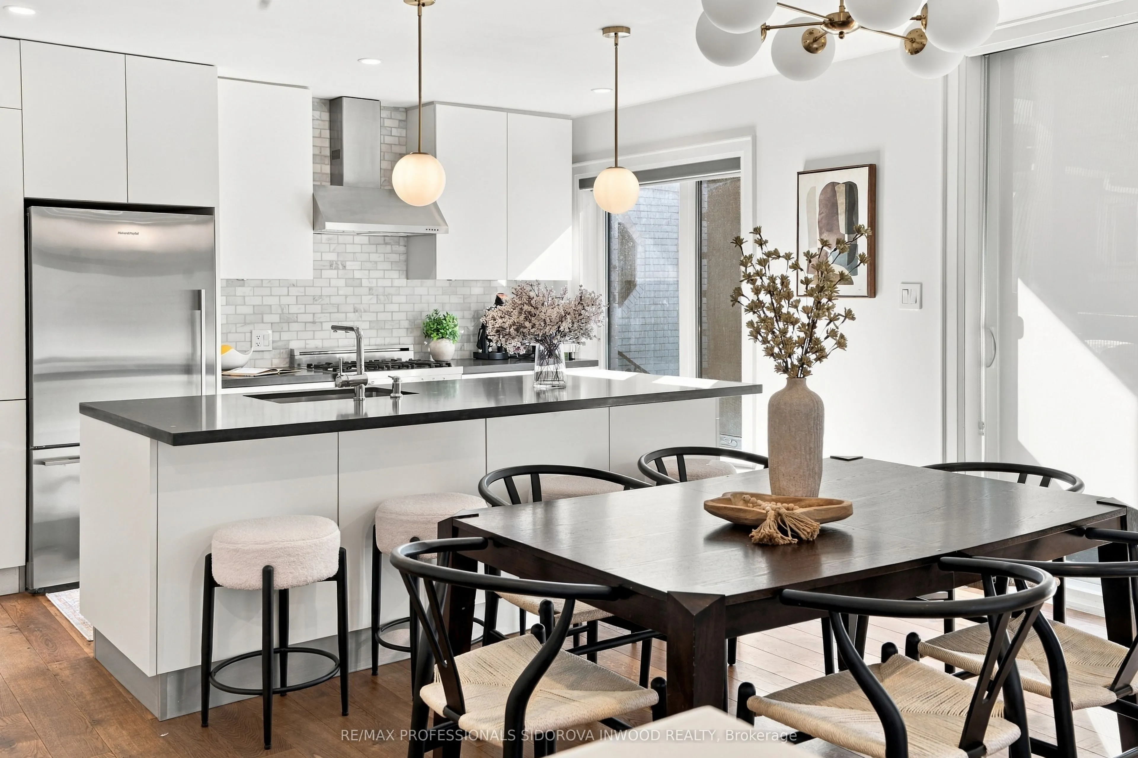 1657 Bathurst Street #2A