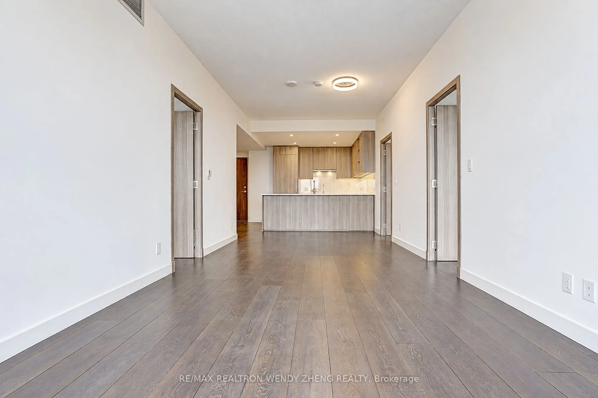 27 Mcmahon Drive #2802