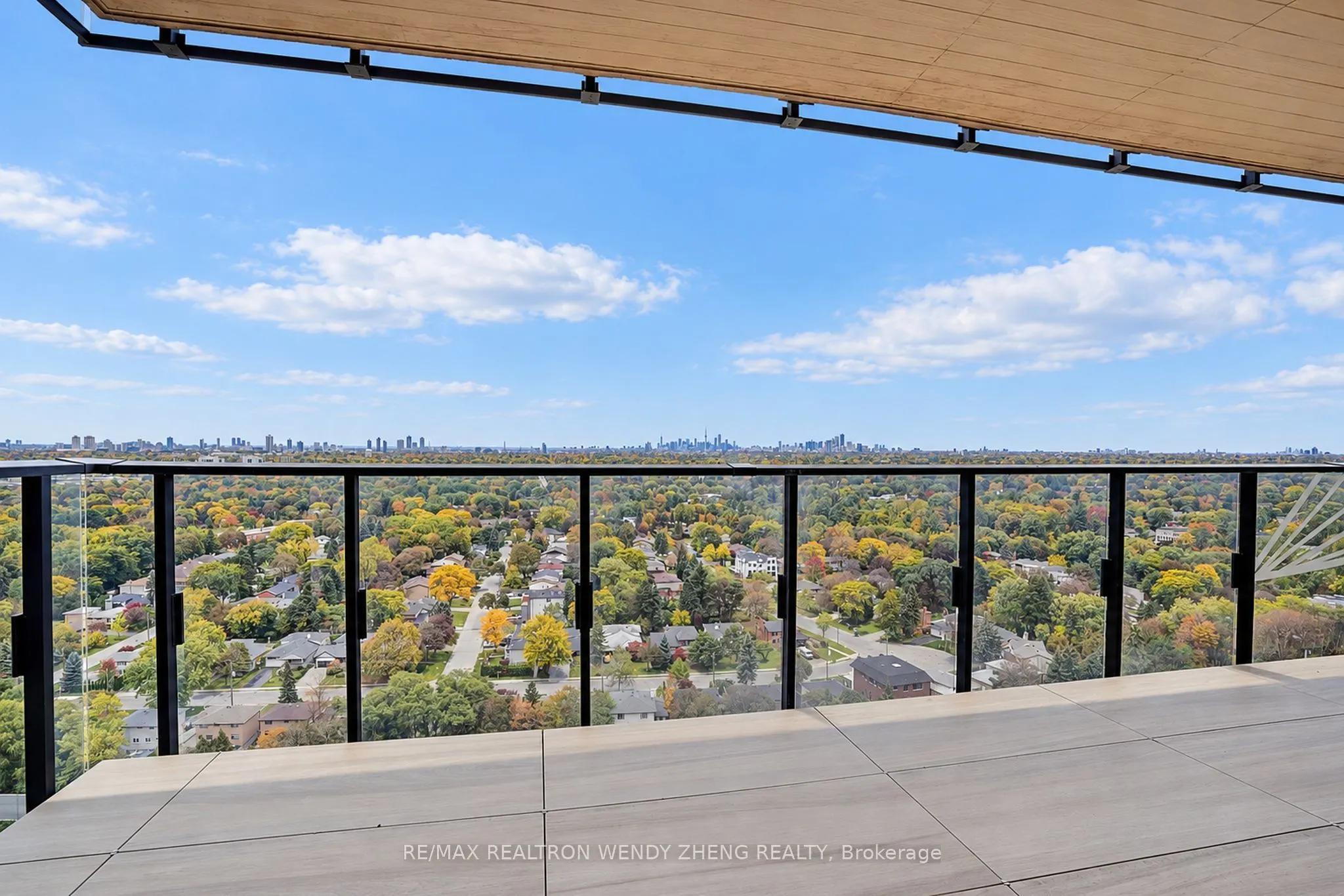 27 Mcmahon Drive #2802