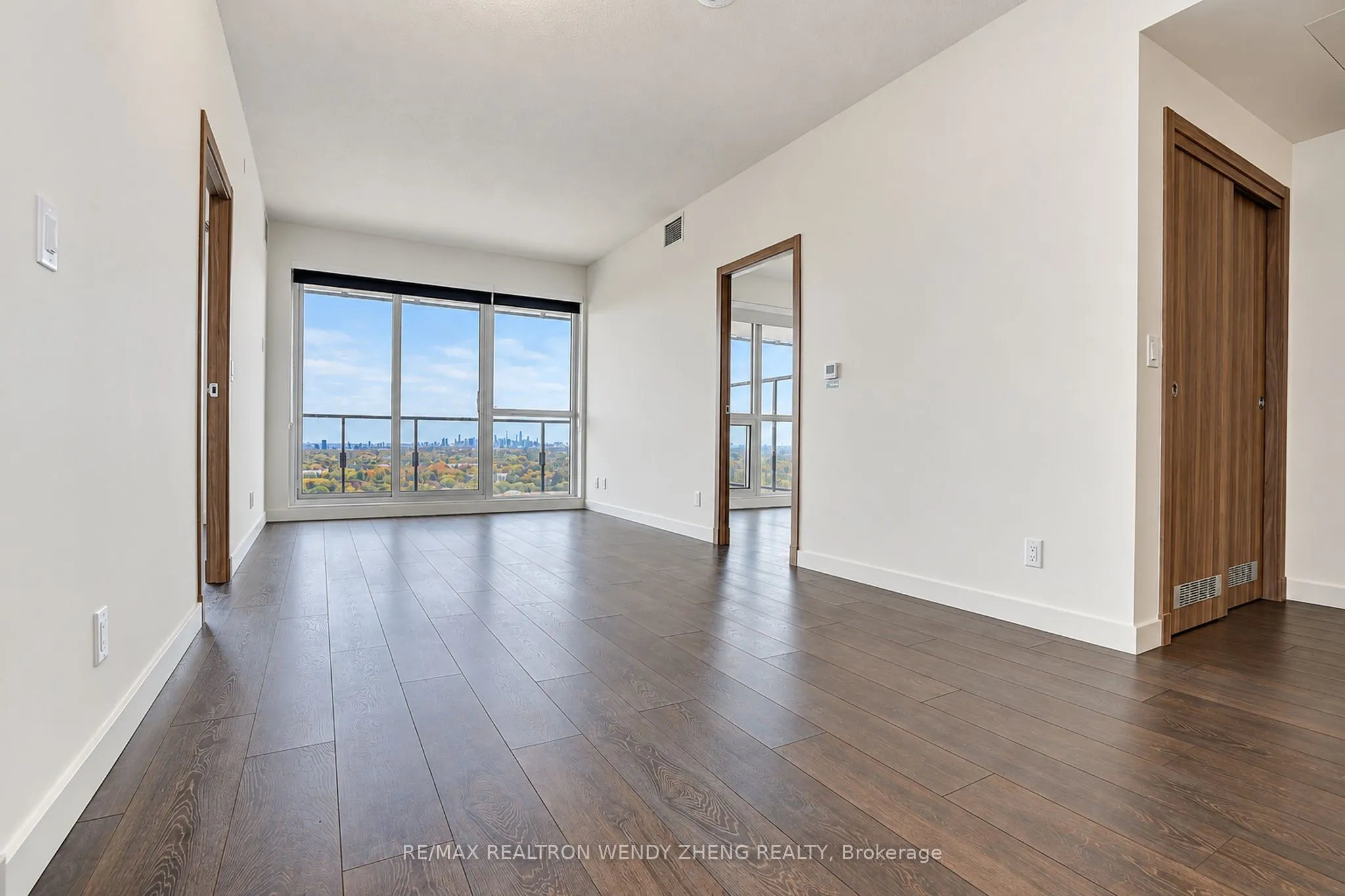 27 Mcmahon Drive #2802