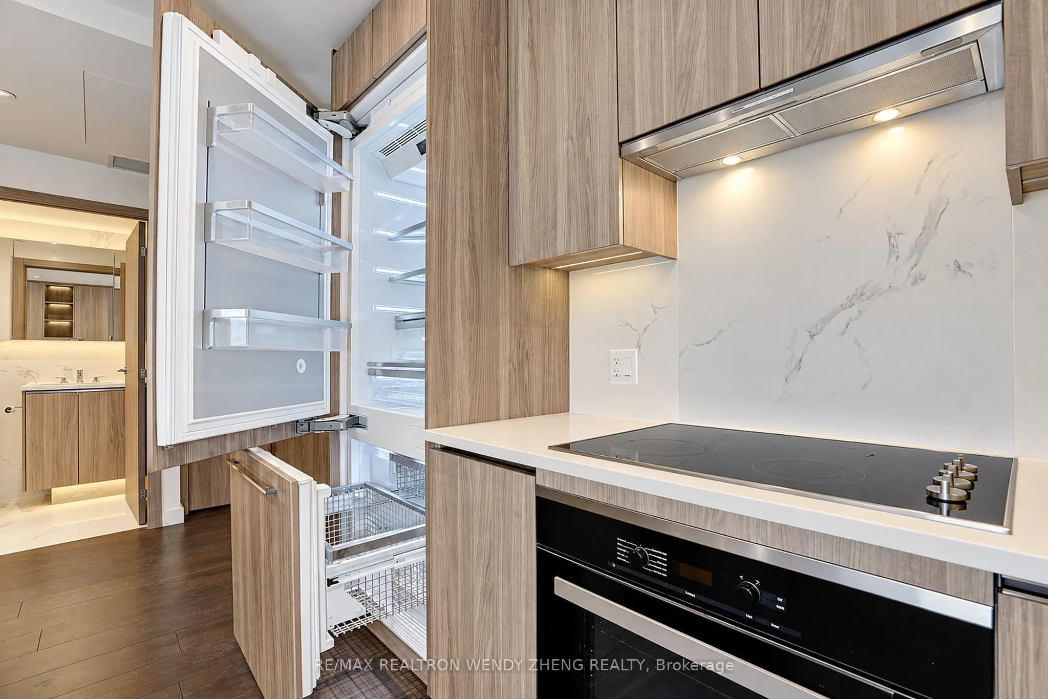 27 Mcmahon Drive #2802
