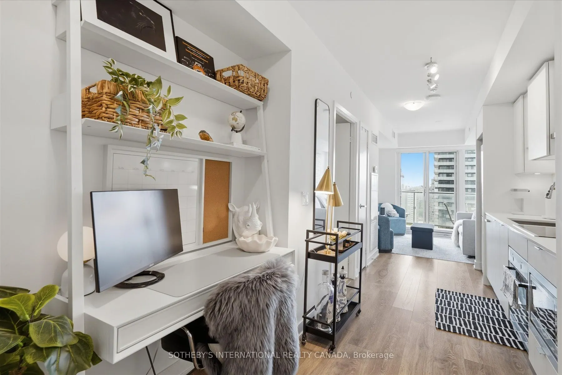 195 Redpath Avenue #2307
