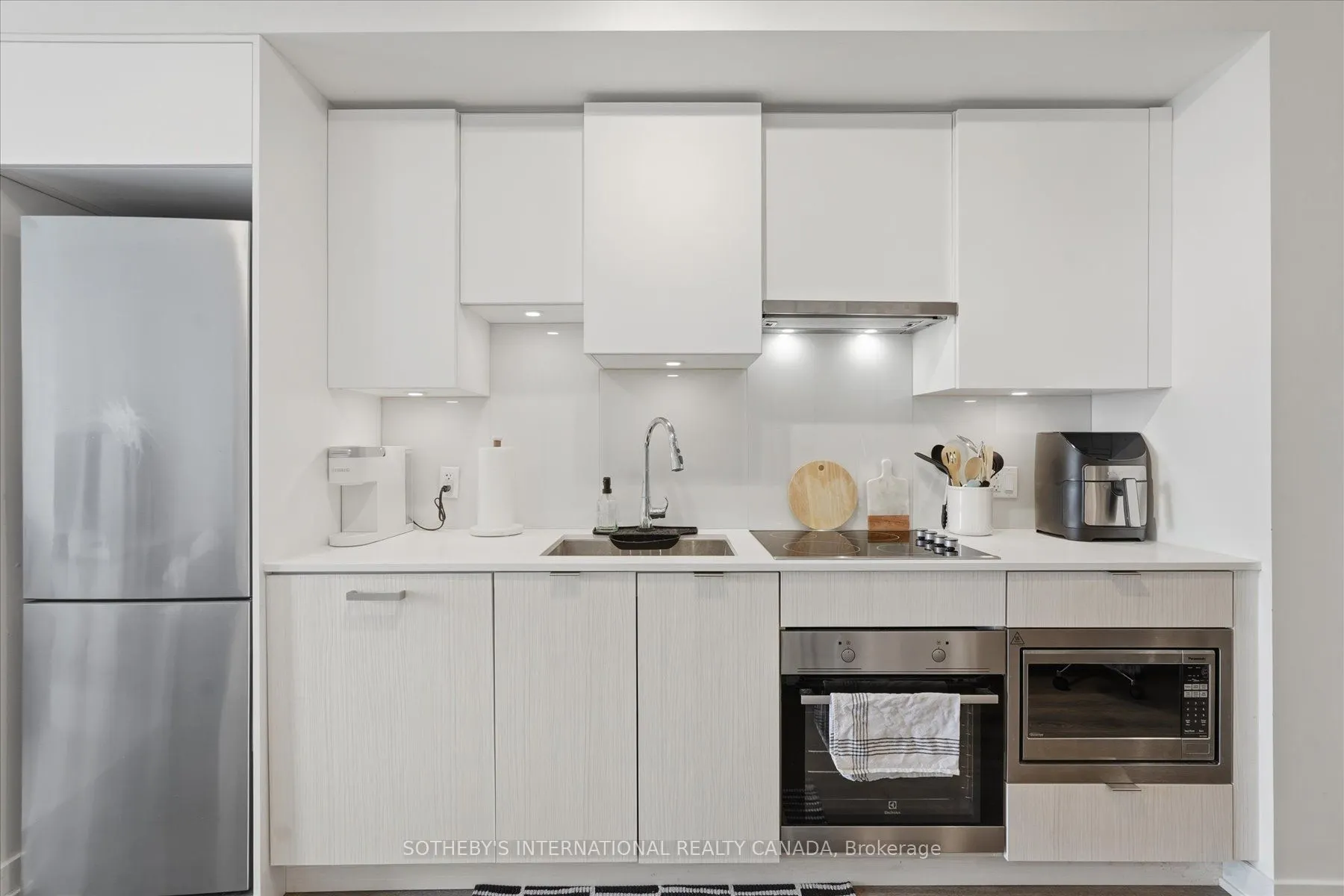 195 Redpath Avenue #2307