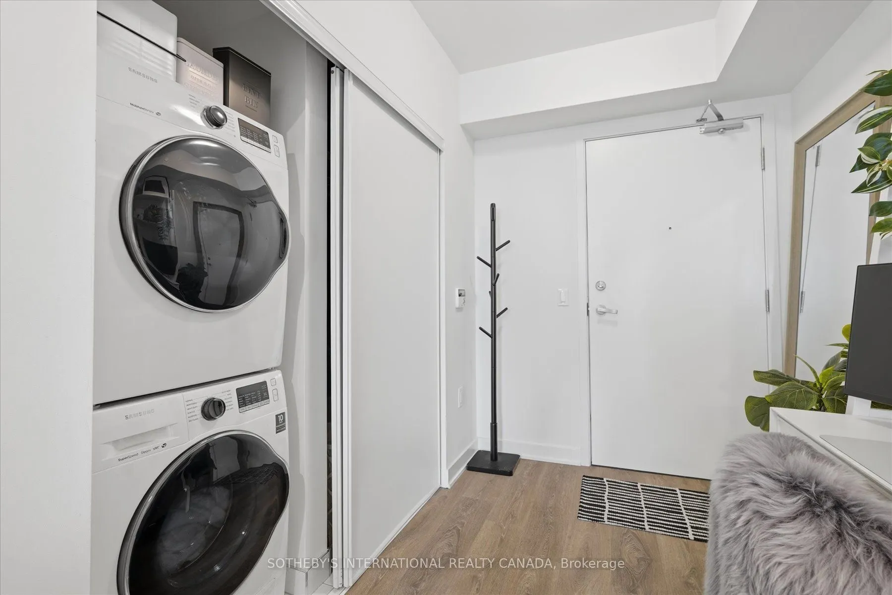195 Redpath Avenue #2307